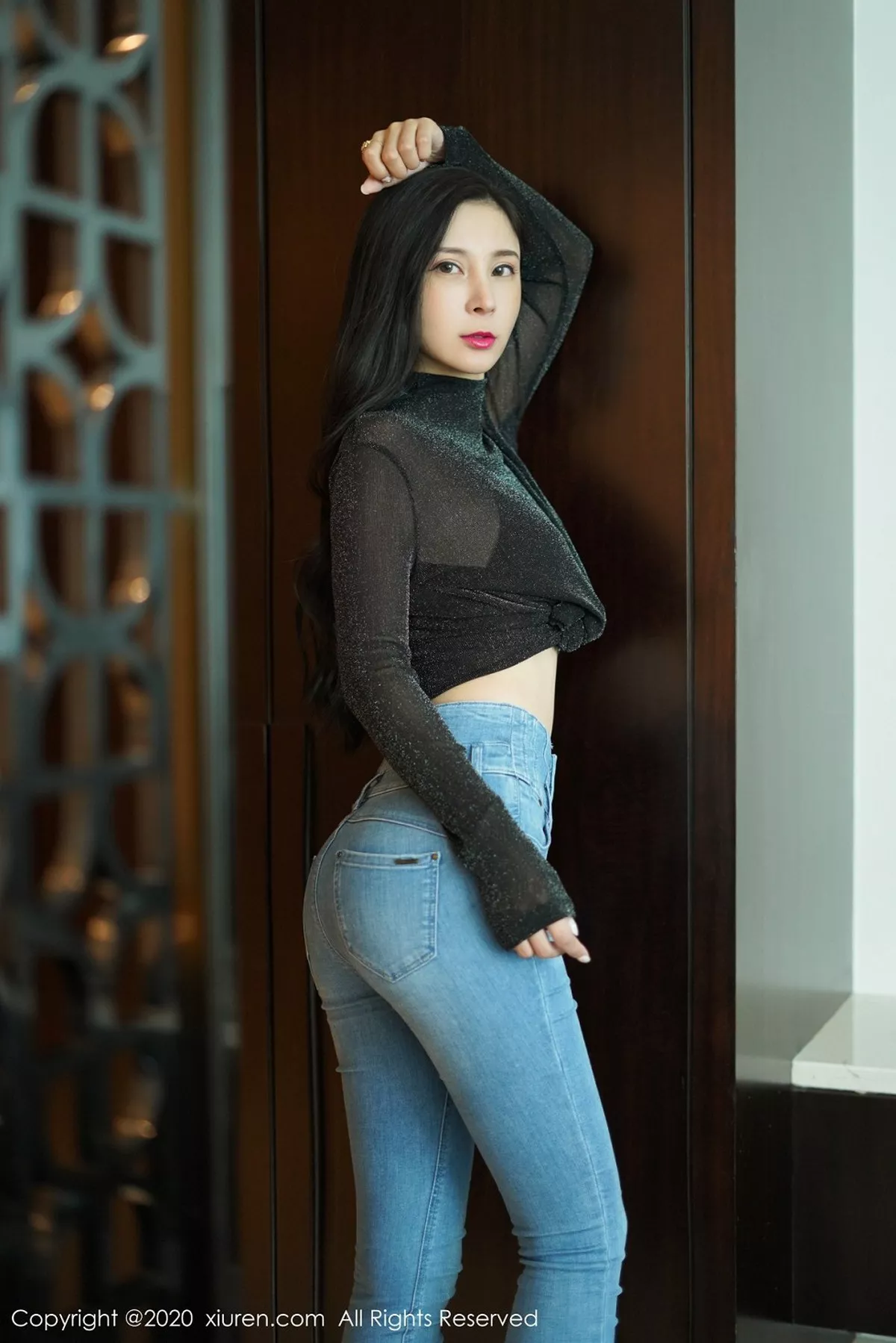 秀人集.com_[XiuRen秀人网]No.2386_嫩模小蛮妖Yummy私房牛仔裤半脱露超薄黑丝裤袜秀翘臀诱惑写真67P