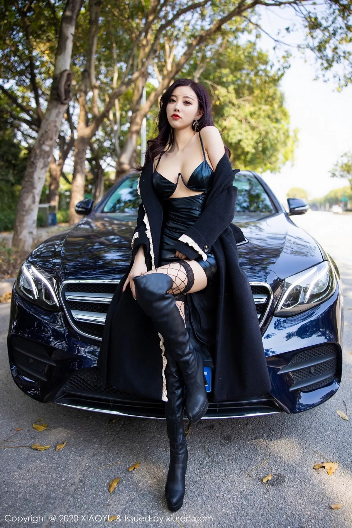 秀人集.com_[XiaoYu画语界]Vol.338_女神杨晨晨sugar性感车拍主题飒爽皮衣配黑丝渔网诱惑写真89P