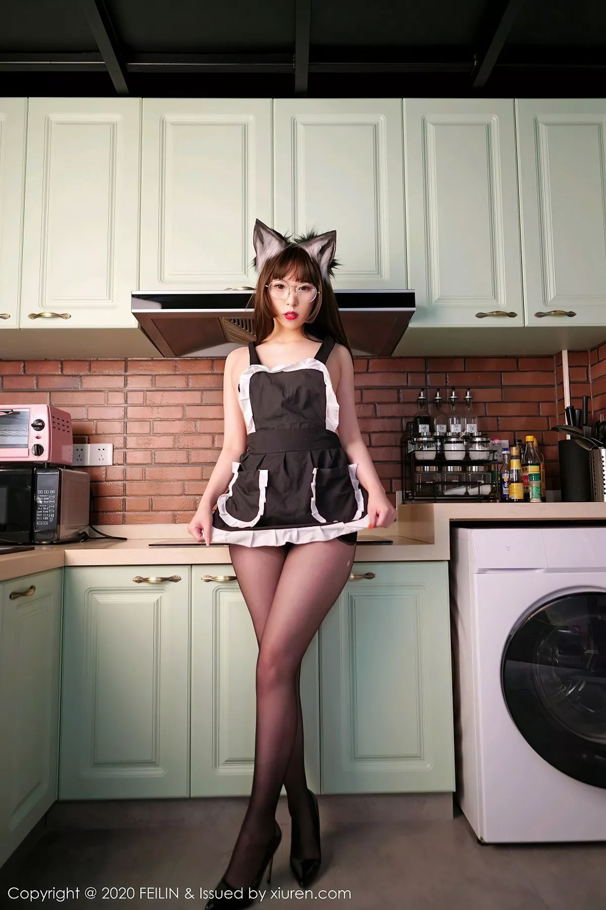 秀人集.com_[FeiLin嗲囡囡]VOL.240_嫩模小波多私房猫耳装+性感JK制服秀火辣身材诱惑写真62P