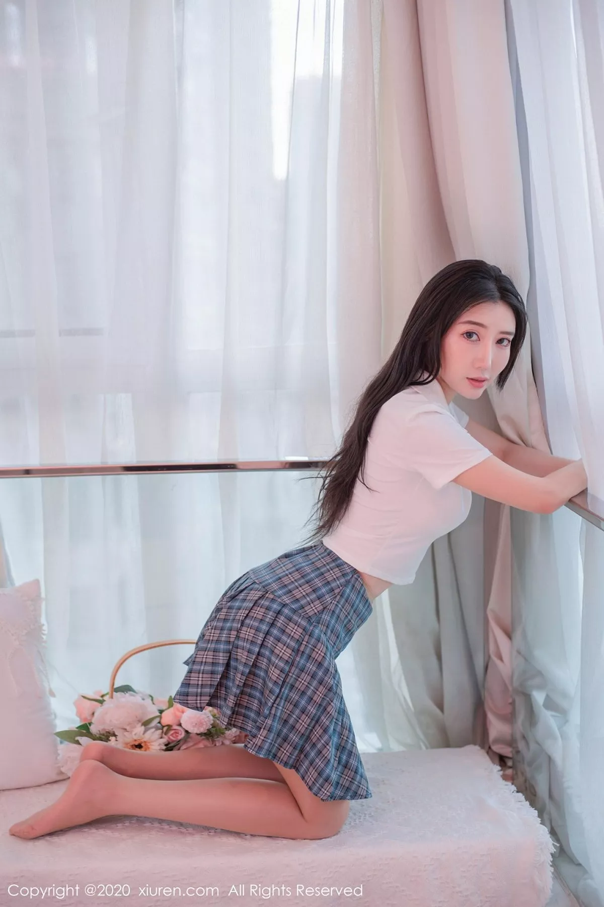 秀人集.com_[XiuRen秀人网]No.2412_嫩模陈梦babe私房粉色卡通连体衣配肉丝裤袜秀完美身材诱惑写真50P