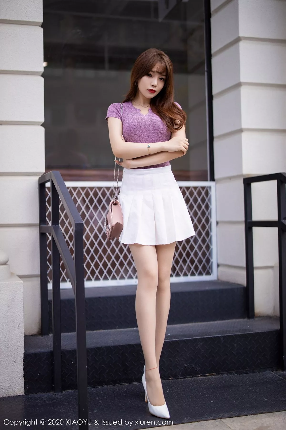 秀人集.com_[XiaoYu画语界]Vol.344_女神芝芝Booty街拍系列时尚粉红紧身运动衣完美诱惑写真101P