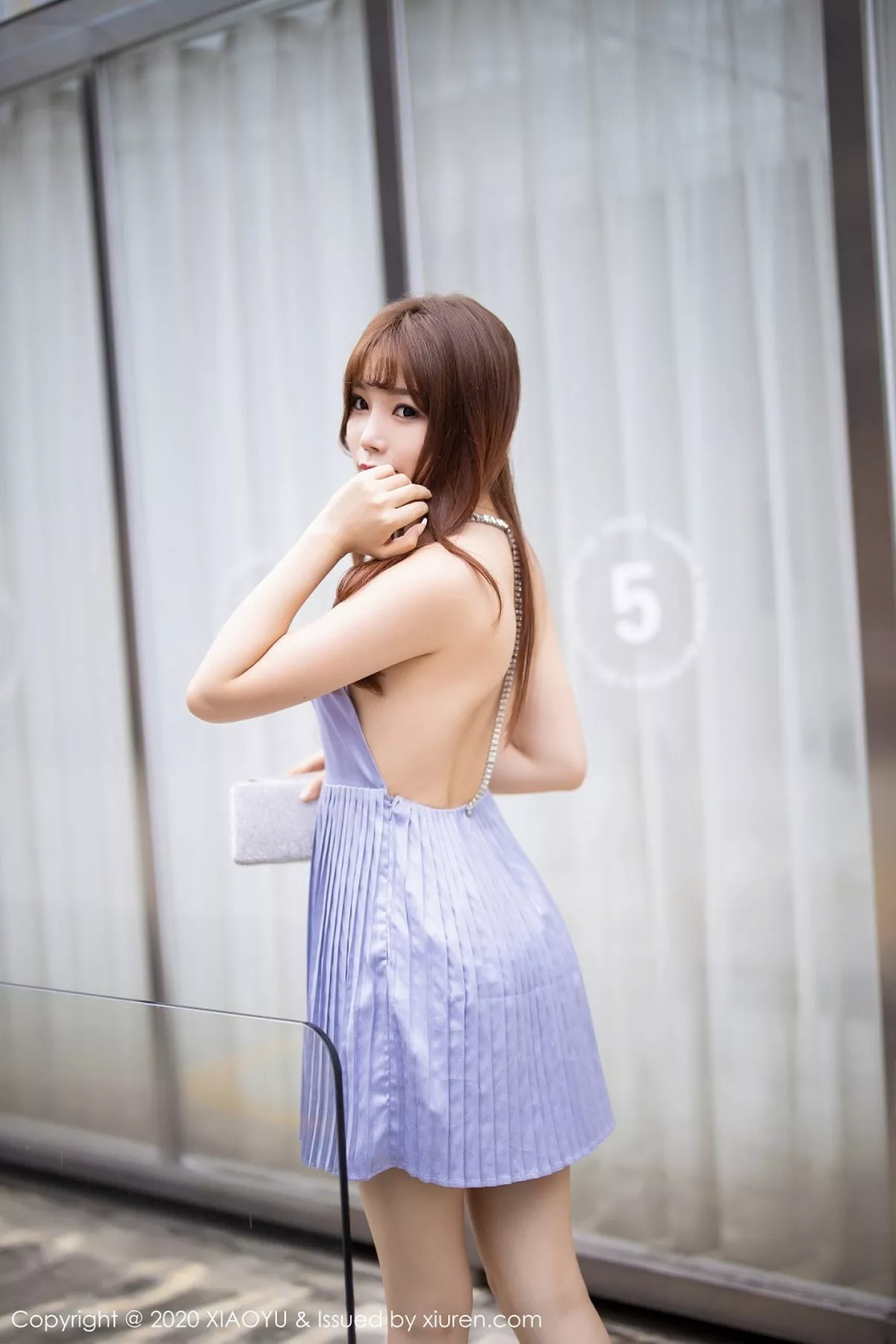 秀人集.com_[XiaoYu画语界]Vol.344_女神芝芝Booty街拍系列时尚粉红紧身运动衣完美诱惑写真101P