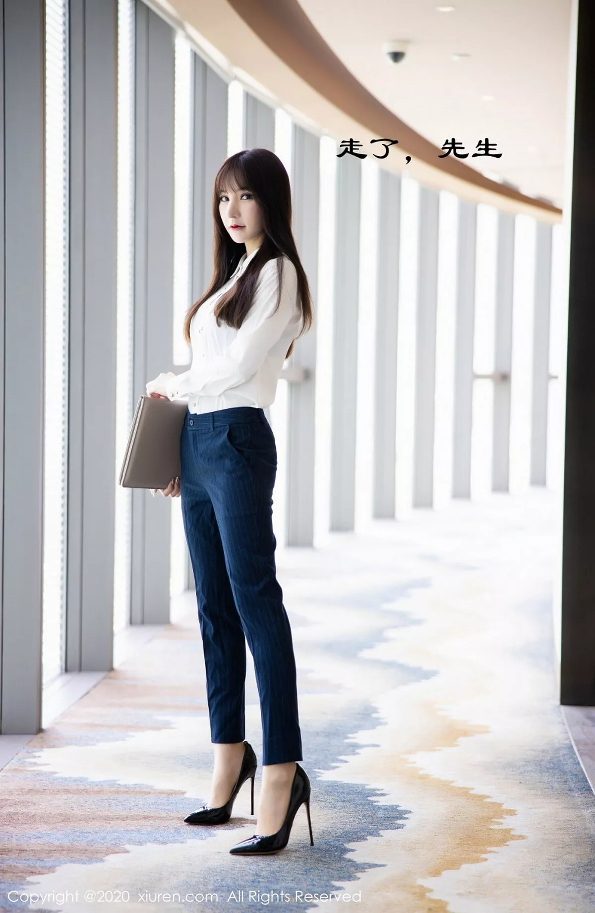 秀人集.com_[XiuRen秀人网]No.2356_女神周于希Sandy酒店私人管家主题私房肉丝裤袜秀美腿诱惑写真73P