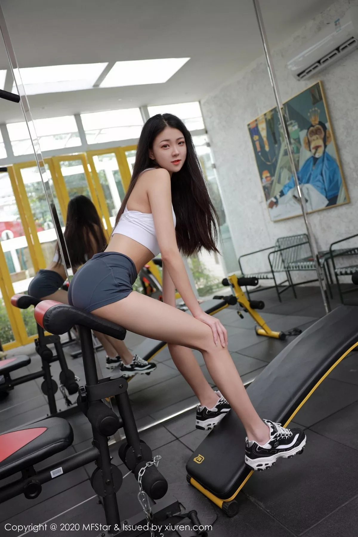 秀人集.com_[MFStar模范学院]Vol.367_模特Laura苏雨彤大理旅拍健身房主题健美身姿迷人诱惑写真51P