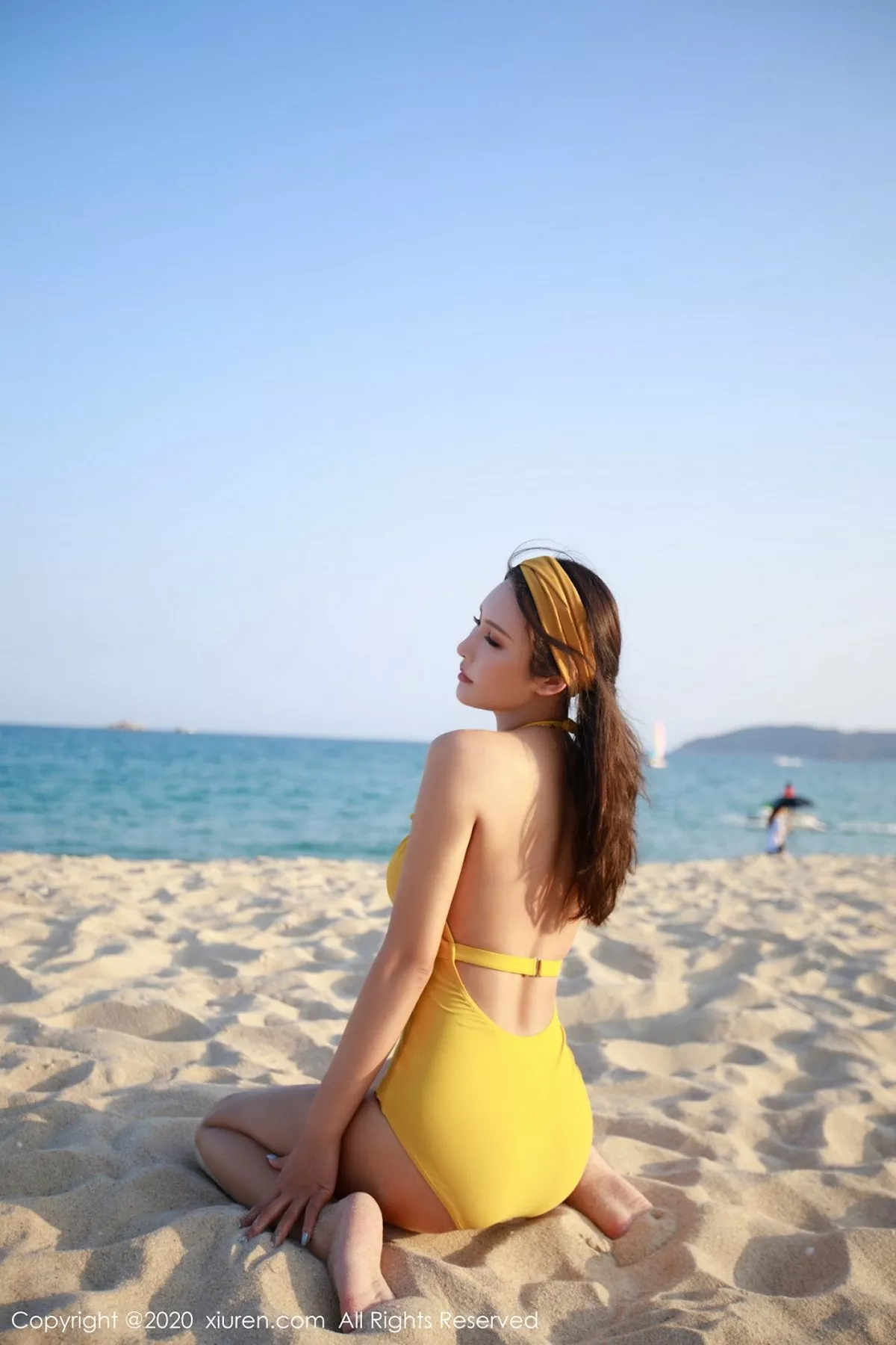 秀人集.com_[XiuRen秀人网]No.2447_嫩模Emily顾奈奈心愿旅拍户外JK制服+海边性感比基尼完美诱惑写真100P