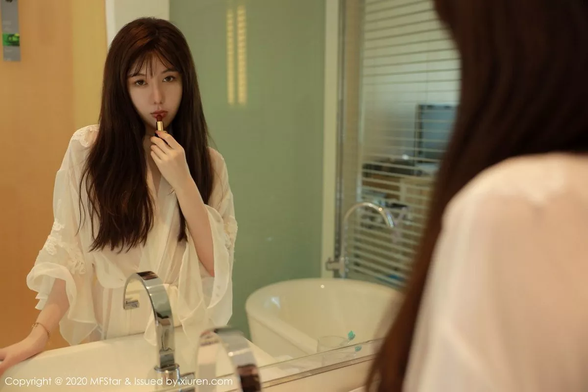 秀人集.com_[MFStar模范学院]Vol.373_嫩模薛琪琪sandy居家女友视觉主题浴室薄纱透视诱惑写真52P