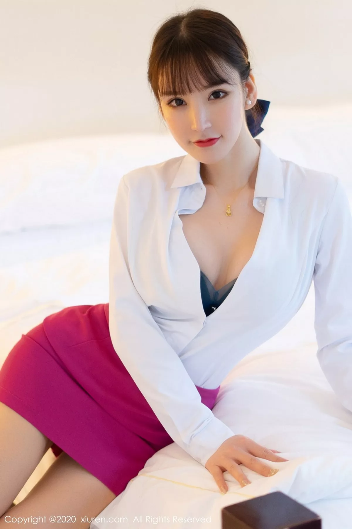 秀人集.com_[XiuRen秀人网]No.2367_女神周于希Sandy三亚旅拍私房半脱露性感内衣开档肉丝撩人诱惑写真72P