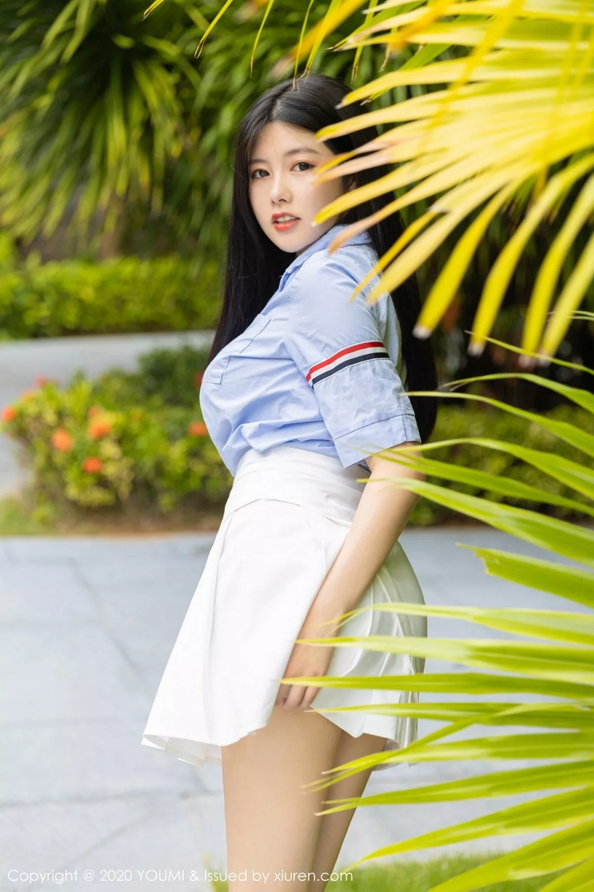 秀人集.com_[YouMi尤蜜荟]Vol.513_女神娜露Selena三亚旅拍清纯校园风半脱露完美身材诱惑写真63P