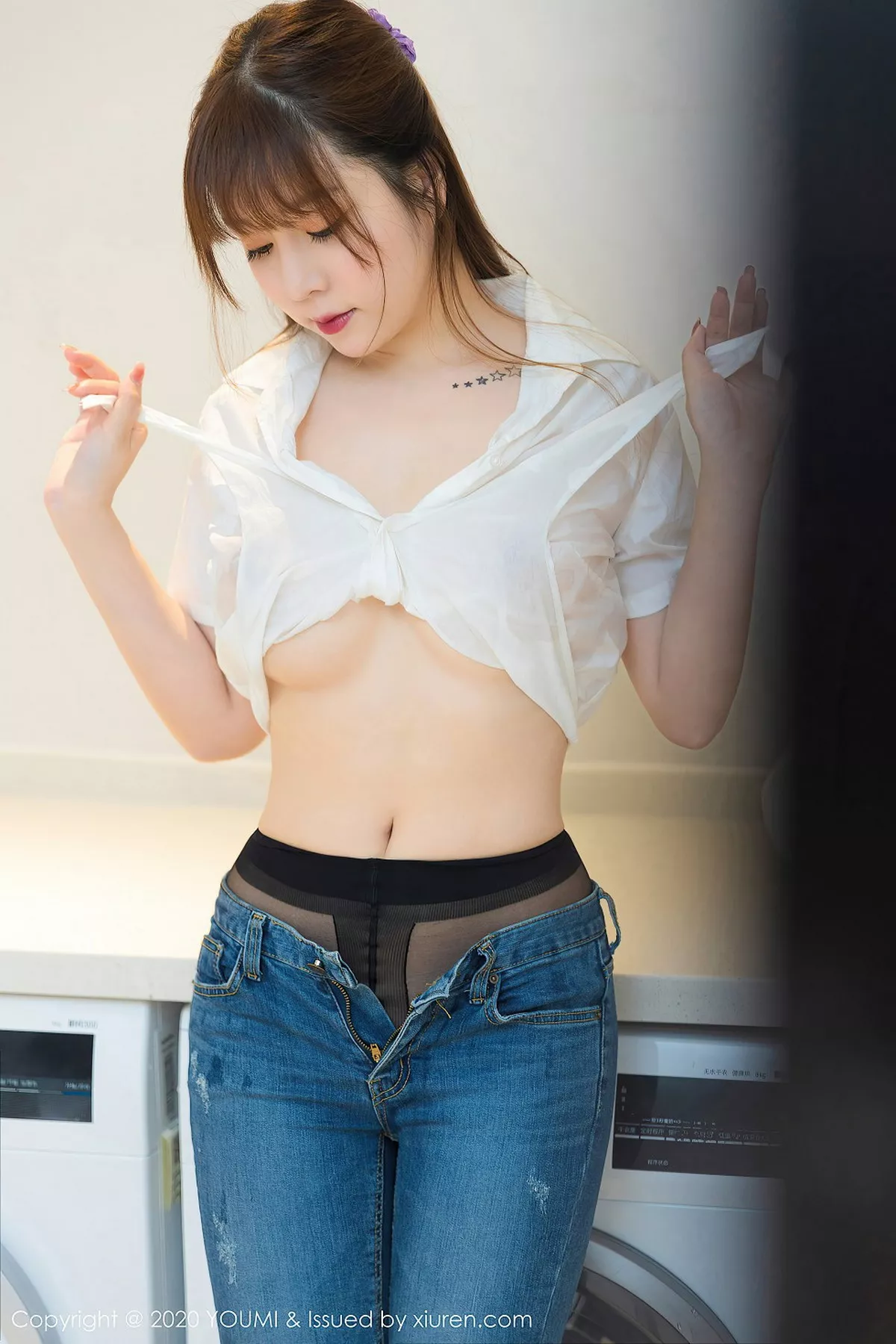 秀人集.com_[YouMi尤蜜荟]Vol.522_女神王雨纯经典白衬衫主题私房脱牛仔裤露黑丝裤袜魅惑写真90P