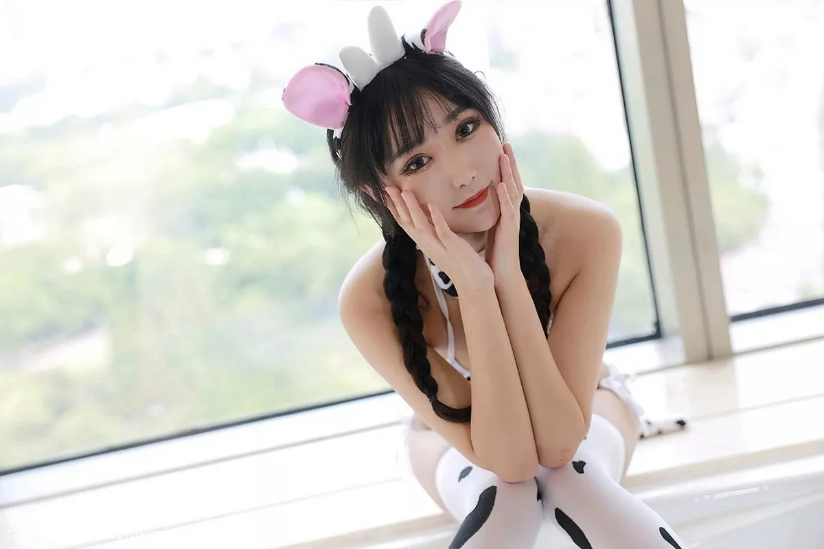 秀人集.com_[MFStar模范学院]Vol.382_嫩模小果冻儿jelly牛奶三点式内衣秀完美身材诱惑写真60P