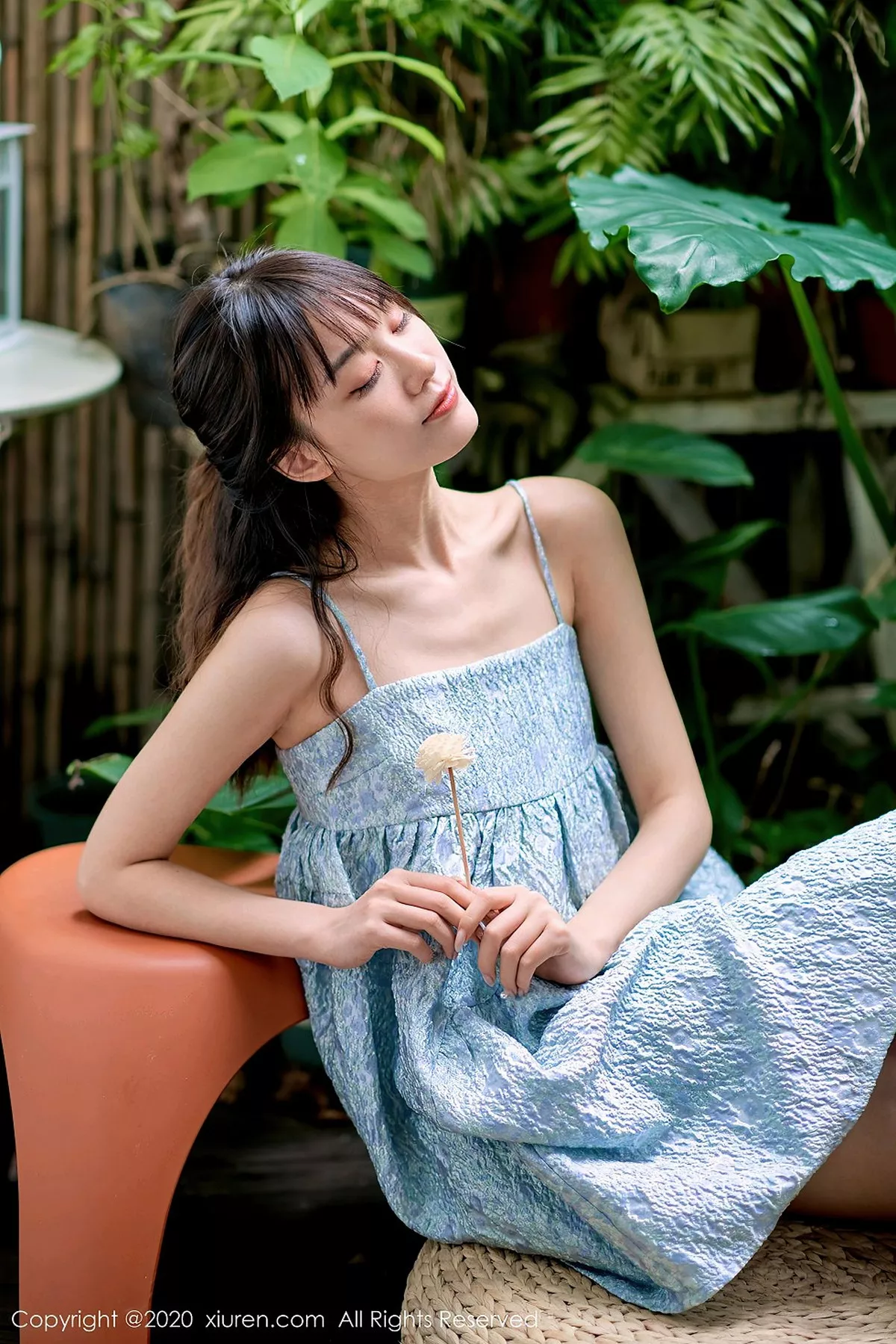 秀人集.com_[XiuRen秀人网]No.2533_新人模特尤其足控福利主题私房吊带连身裙秀美腿玉足性感写真118P