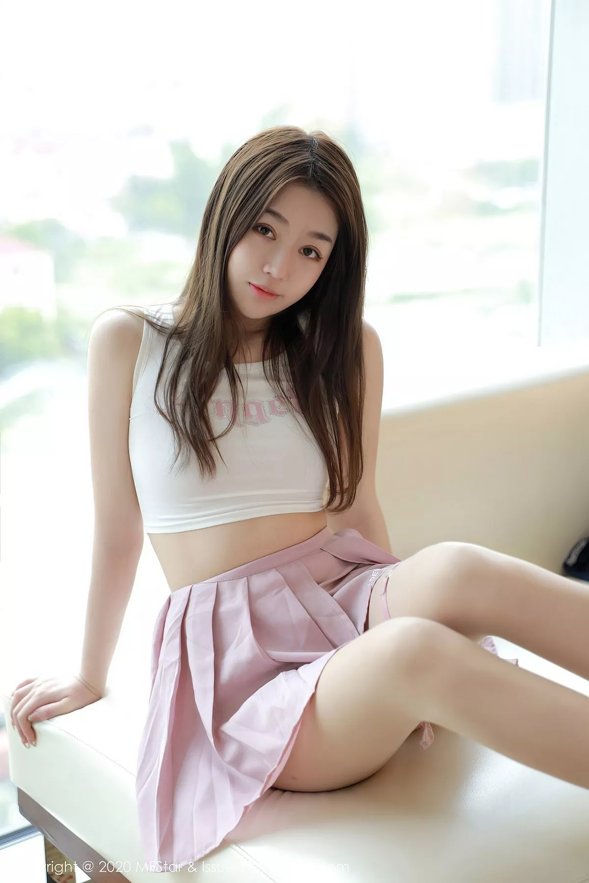 秀人集.com_[MFStar模范学院]Vol.384_嫩模梦梵私房吊带内衣配粉色短裙秀完美身材诱惑写真43P