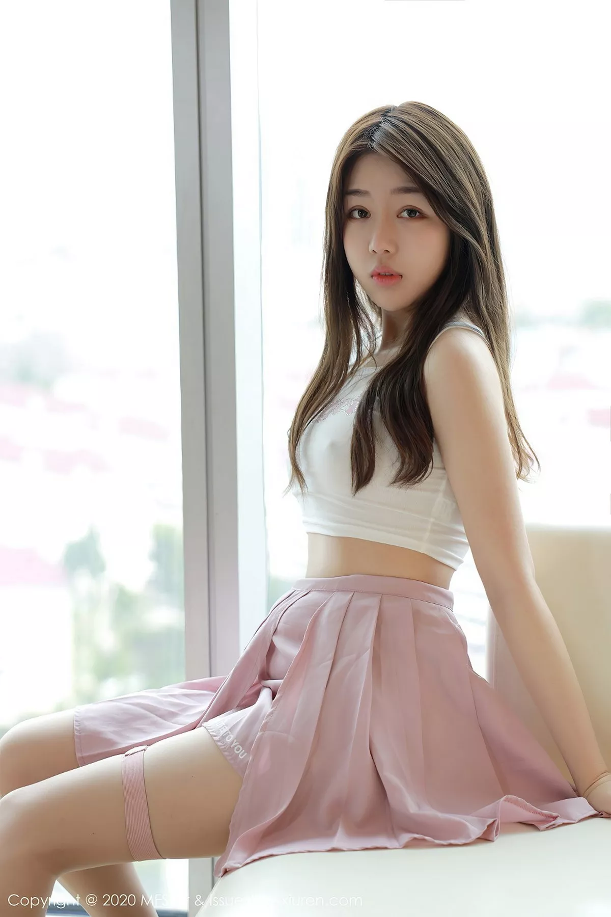 秀人集.com_[MFStar模范学院]Vol.384_嫩模梦梵私房吊带内衣配粉色短裙秀完美身材诱惑写真43P