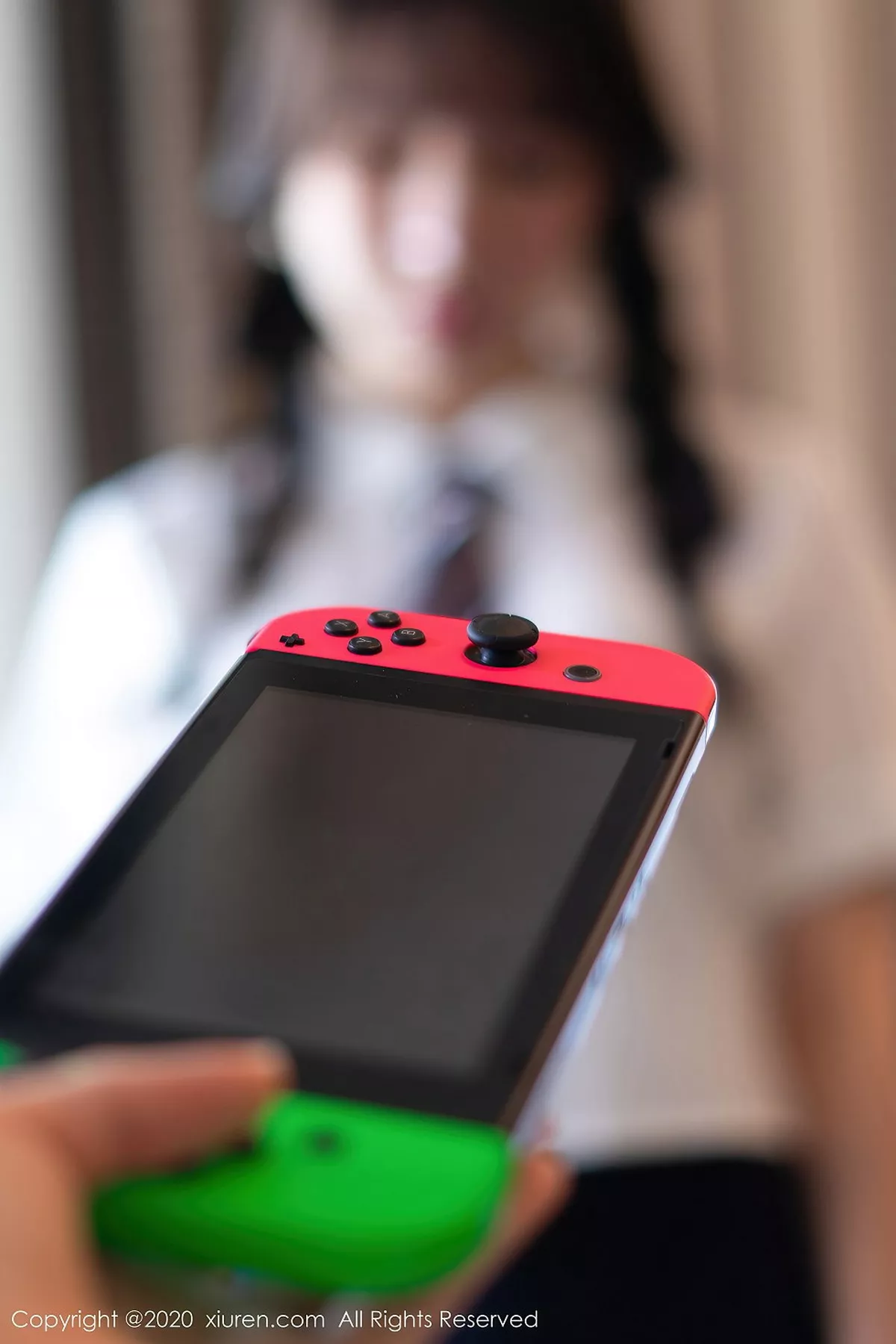 秀人集.com_[XiuRen秀人网]No.2559_女神周于希Sandy西双版纳旅拍JK制服半脱露开档黑丝裤袜诱惑写真80P