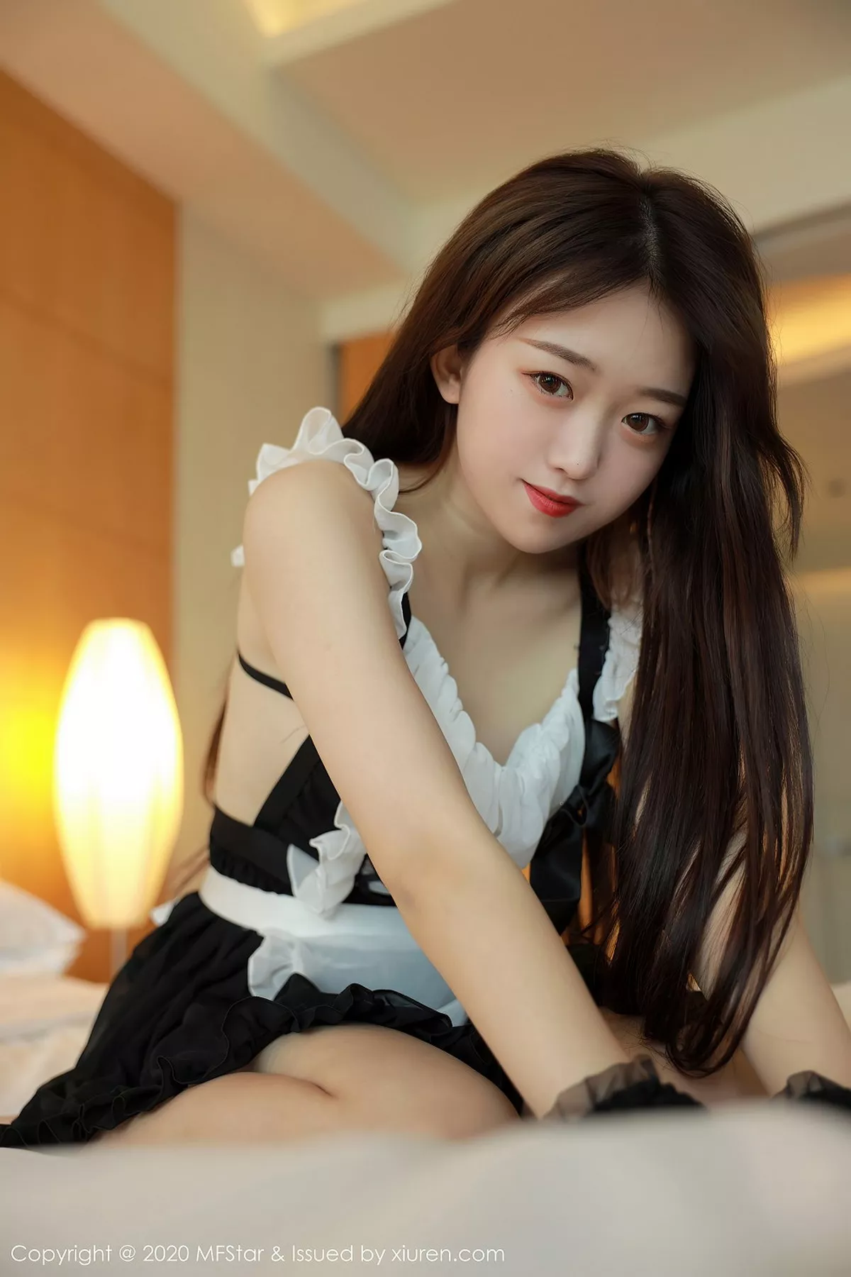 秀人集.com_[MFStar模范学院]Vol.387_新人嫩模小奶瓶呜鸣私房真空女仆装半撩露翘臀诱惑写真66P