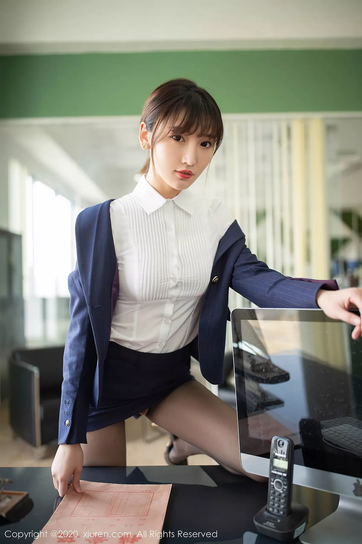 秀人集.com_[XiuRen秀人网]No.2577_嫩模陆萱萱职场boss办公室主题开档黑丝裤袜秀翘臀惹火诱惑写真76P