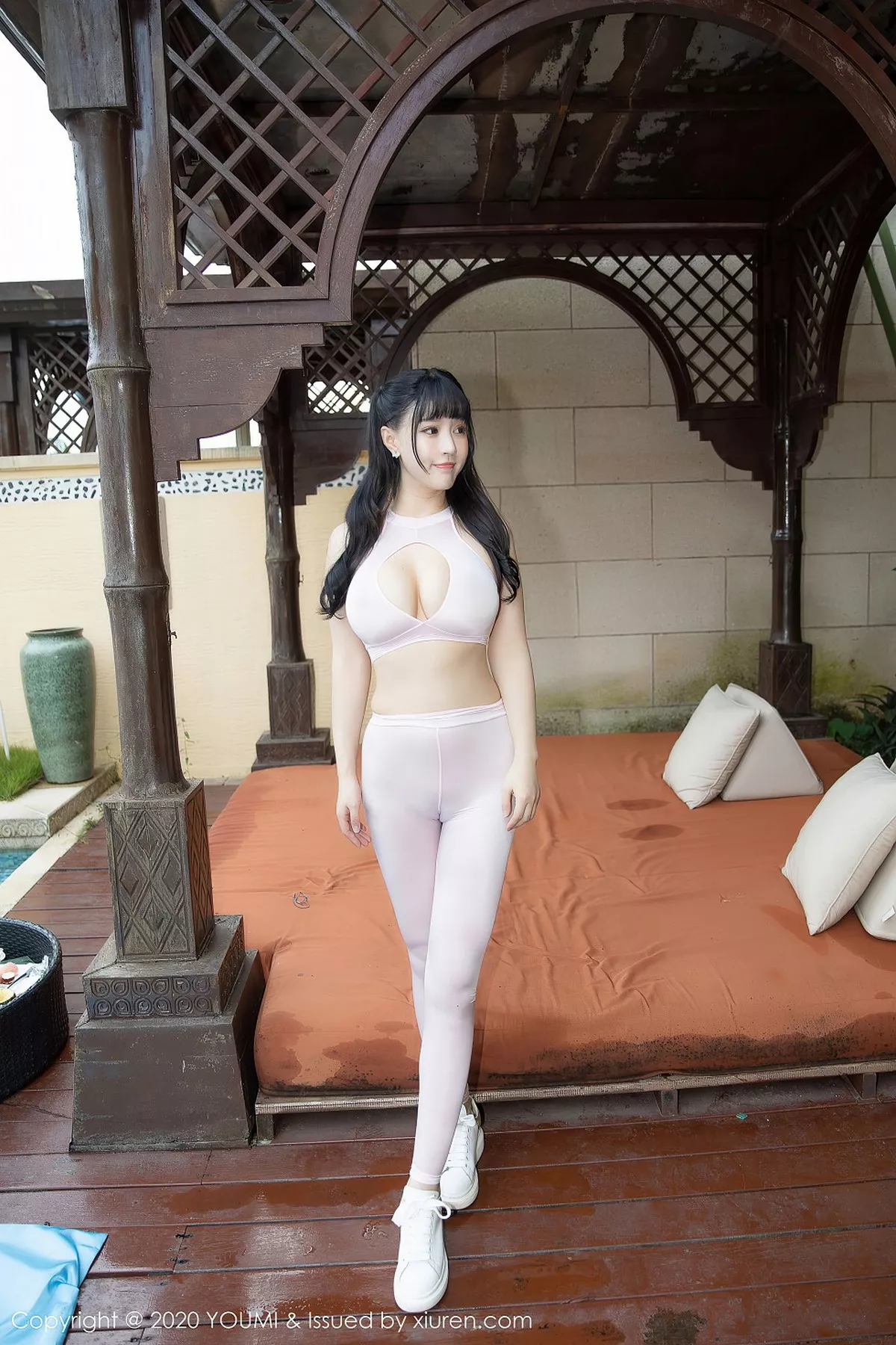 秀人集.com_[YouMi尤蜜荟]Vol.530_女神朱可儿Flower西双版纳旅拍粉色瑜伽服秀惹火身材诱惑写真72P