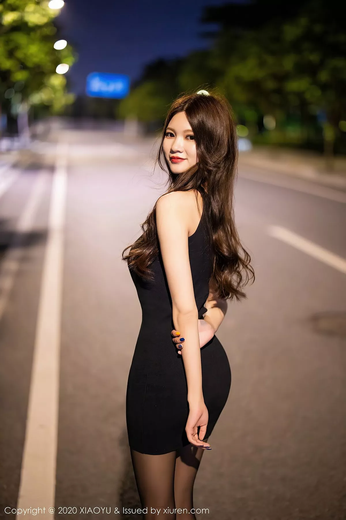 秀人集.com_[XiaoYu画语界]Vol.374_嫩模程程程魅惑黑丝车拍+私房无内黑丝裤袜撩人诱惑写真71P