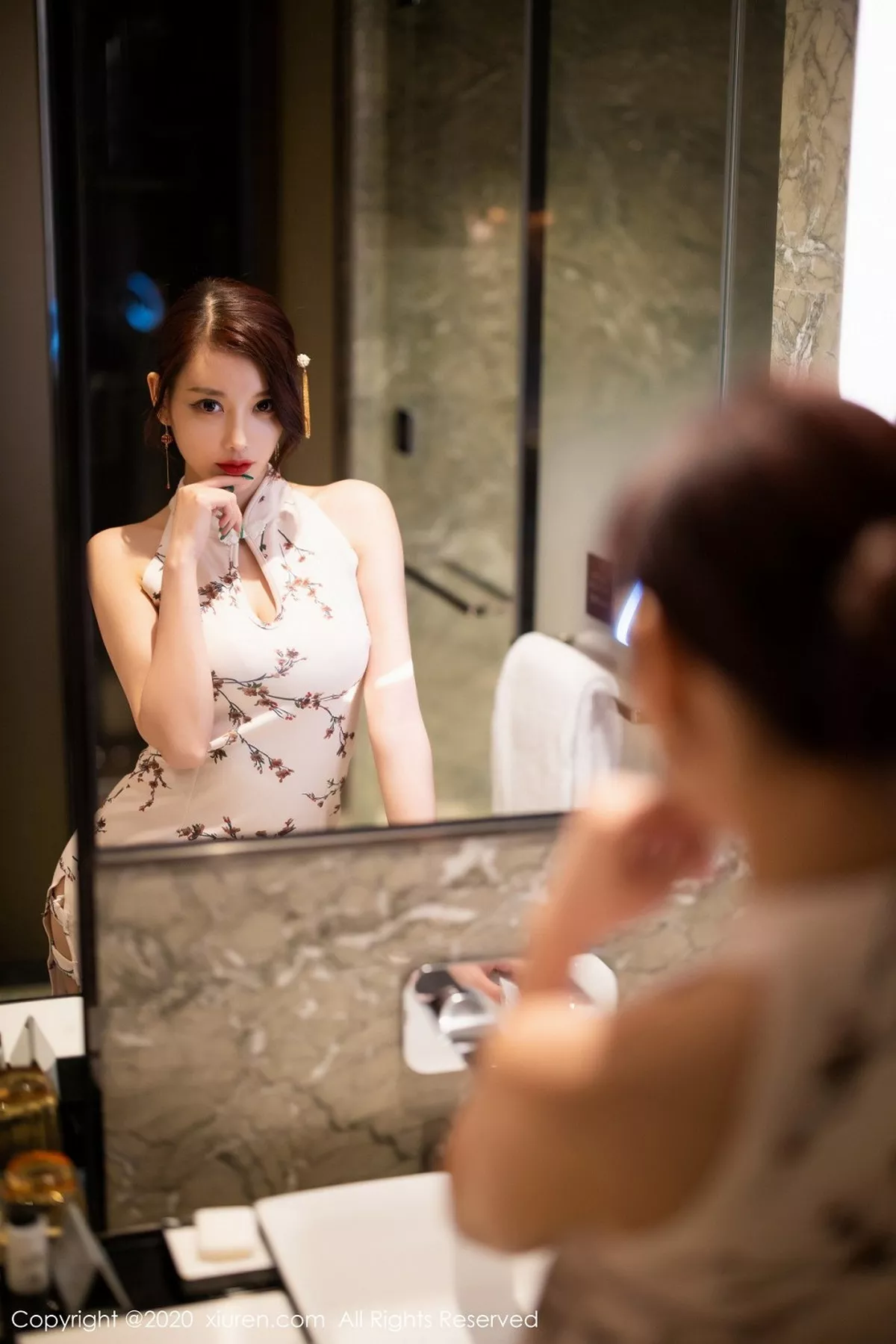 秀人集.com_[XiuRen秀人网]No.2487_女神杨晨晨sugar私房古韵旗袍配肉丝裤袜秀完美身材诱惑写真102P