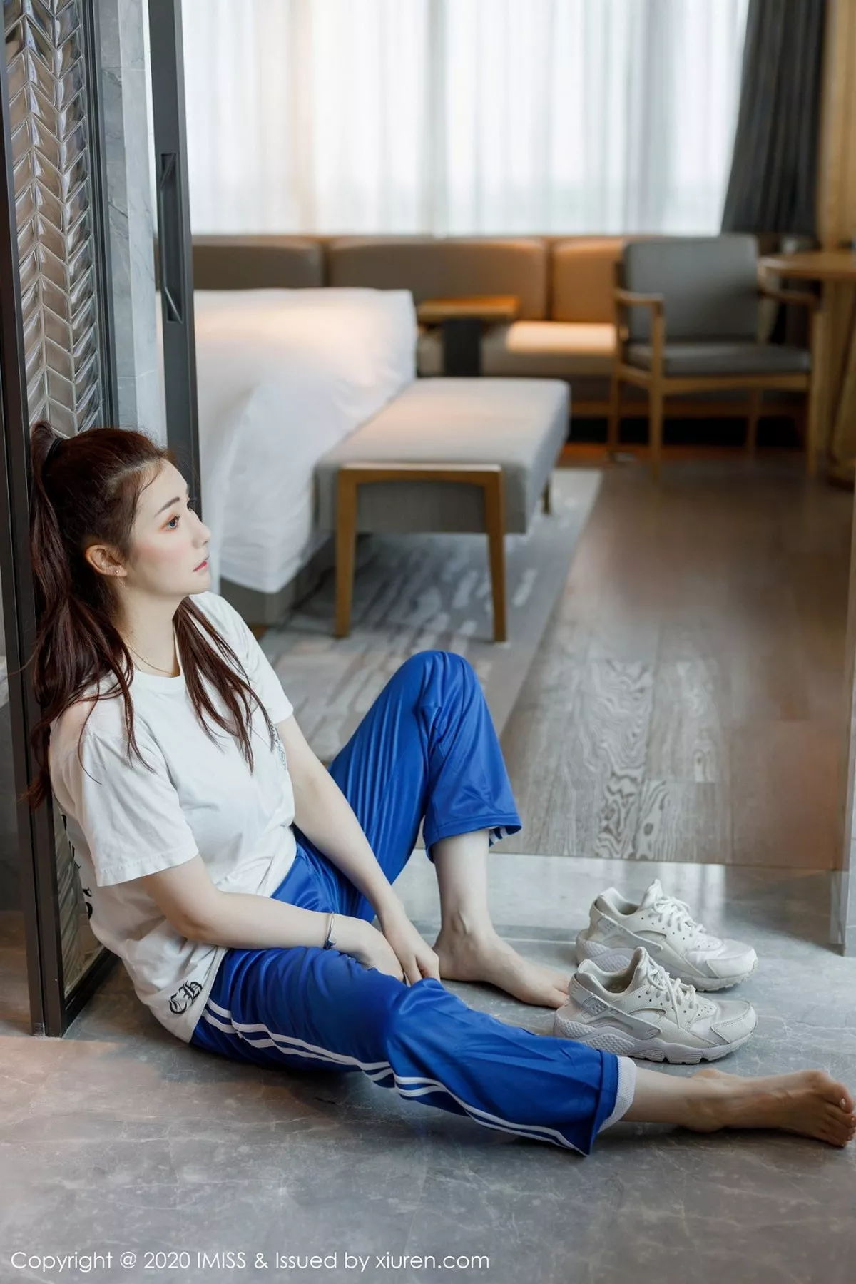 秀人集.com_[IMISS爱蜜社]Vol.496_嫩模Evon私房黑色情趣内衣丁字裤秀魔鬼身材火辣诱惑写真65P