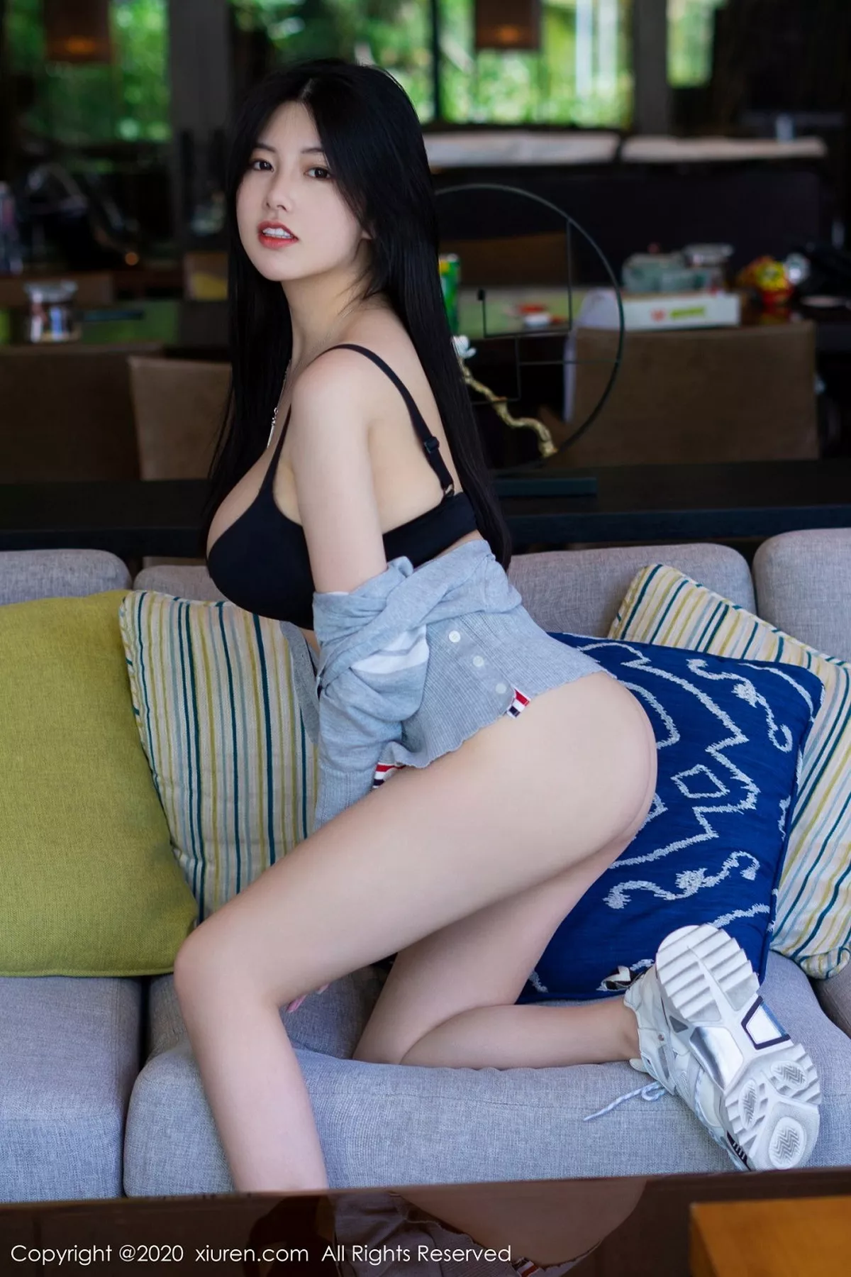 秀人集.com_[XiuRen秀人网]No.2508_女神娜露Selena三亚旅拍私房性感黑色内衣配红色内裤完美诱惑写真50P