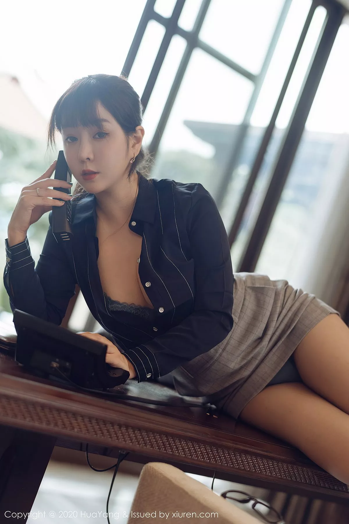 秀人集.com_[HuaYang花漾]Vol.298_女神王雨纯西双版纳旅拍性感职场制服系列完美诱惑写真80P