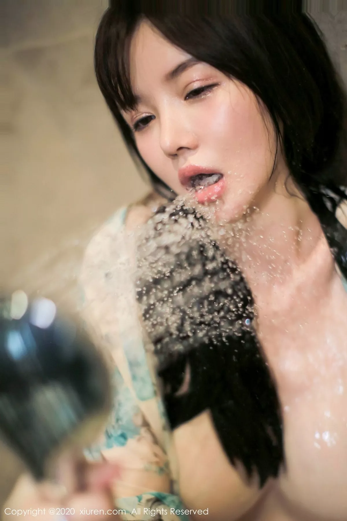 秀人集.com_[XiuRen秀人网]No.2683_女神糯美子Mini三亚旅拍泳池加浴室蓝色泳装湿身秀豪乳诱惑写真42P