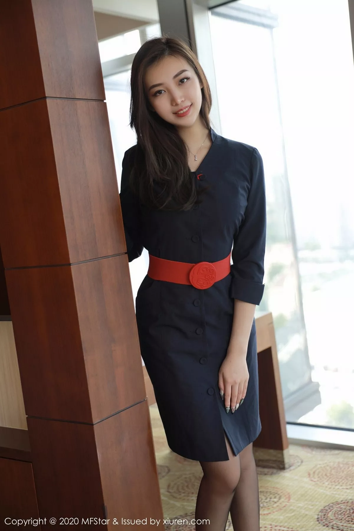 秀人集.com_[MFStar模范学院]Vol.404_嫩模郑颖姗空乘制服主题黑色蕾丝内衣配吊带黑丝诱惑写真50P