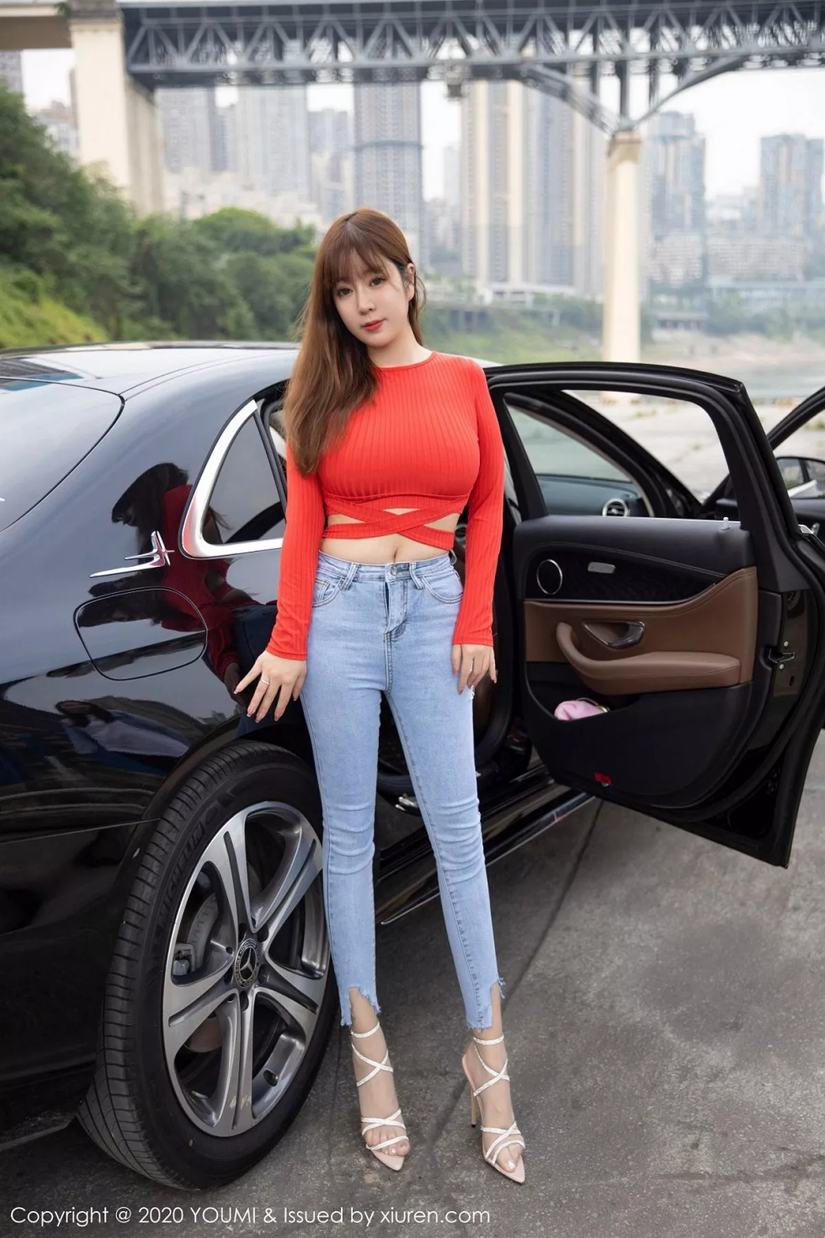 秀人集.com_[YouMi尤蜜荟]Vol.545_女神王雨纯香车美人车拍主题无内肉丝裤袜秀翘臀诱惑写真50P