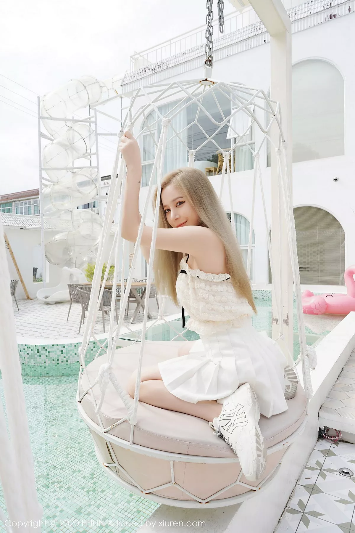 秀人集.com_[FeiLin嗲囡囡]VOL.344_新人模特鱼子酱Fish清秀仙美吊裙半脱露蕾丝内衣诱惑写真54P