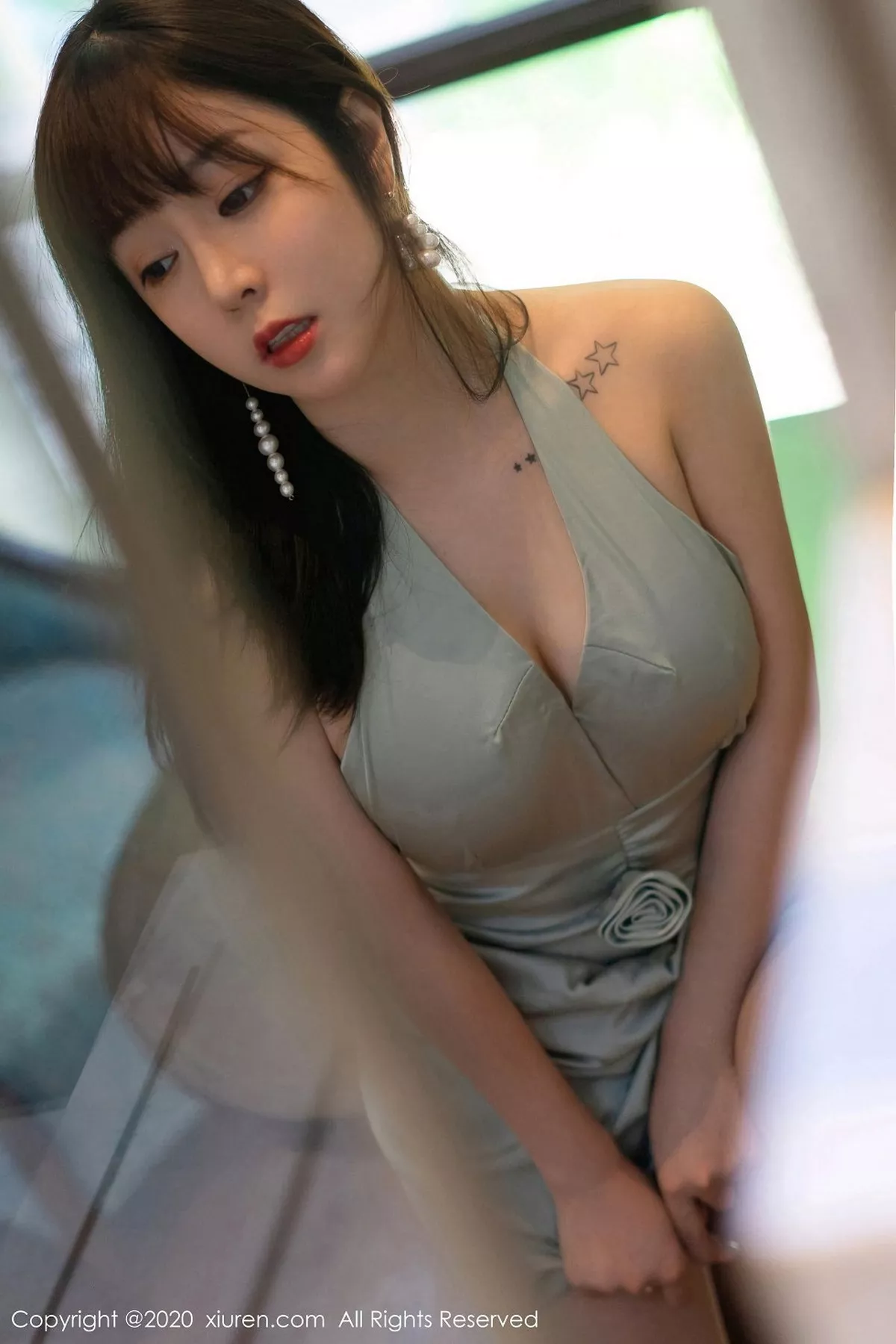 秀人集.com_[XiuRen秀人网]No.2740_女神王雨纯私房典雅吊裙配朦胧肉丝袜秀翘臀美腿销魂诱惑写真50P