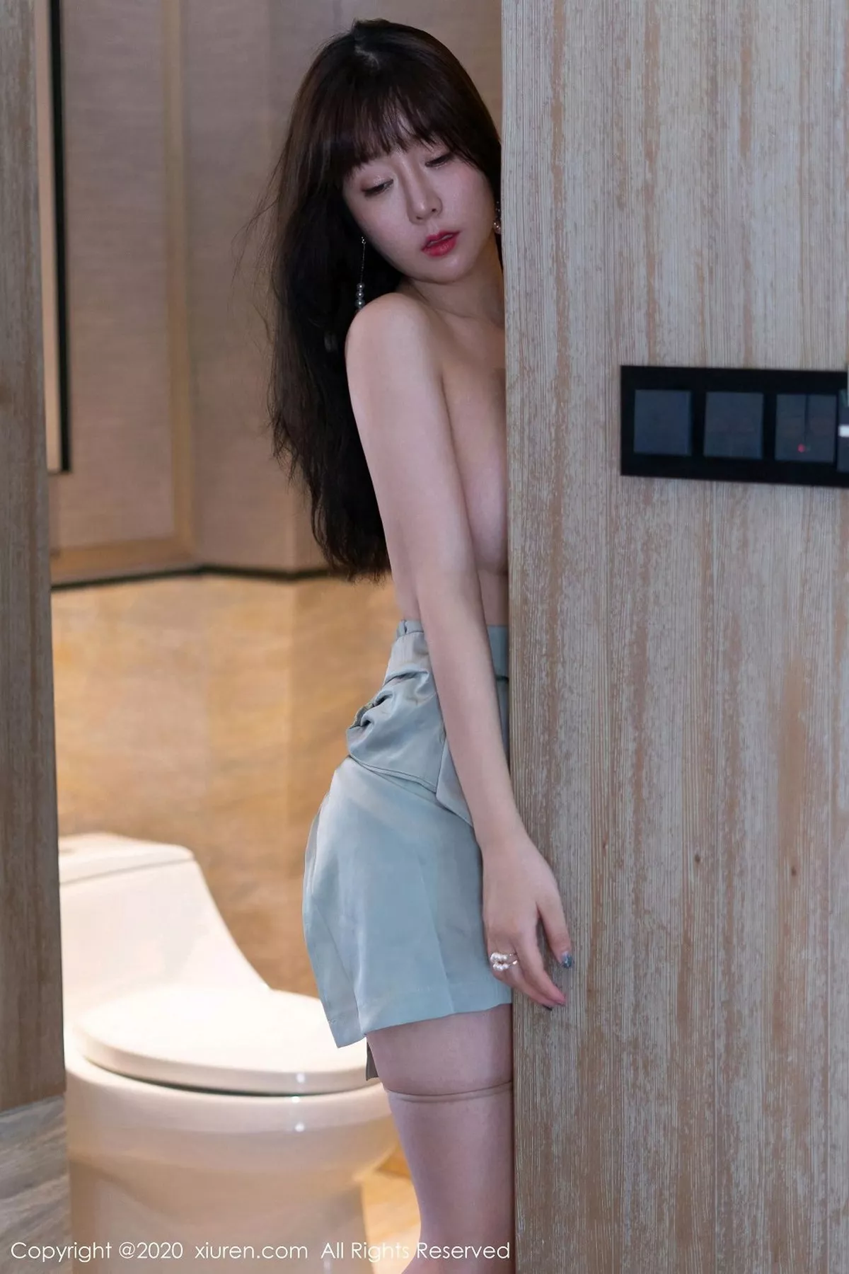 秀人集.com_[XiuRen秀人网]No.2740_女神王雨纯私房典雅吊裙配朦胧肉丝袜秀翘臀美腿销魂诱惑写真50P