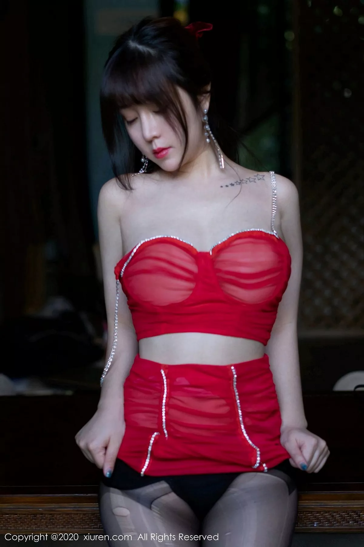 秀人集.com_[XiuRen秀人网]No.2757_女神王雨纯西双版纳旅拍私房猩红内衣配魅惑黑丝完美诱惑写真50P