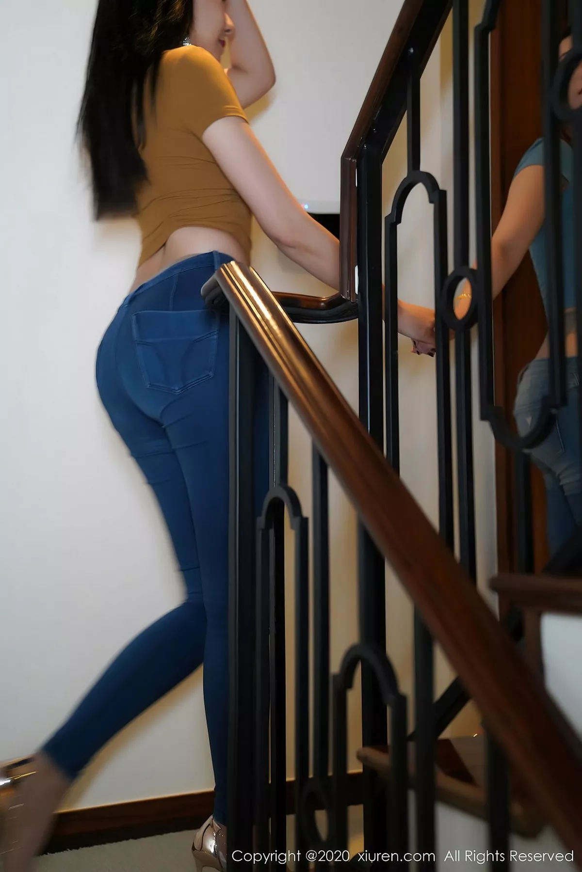 秀人集.com_[XiuRen秀人网]No.2622_女神Egg-尤妮丝＆果儿Victoria剧情手法主题床上撩人诱惑写真72P