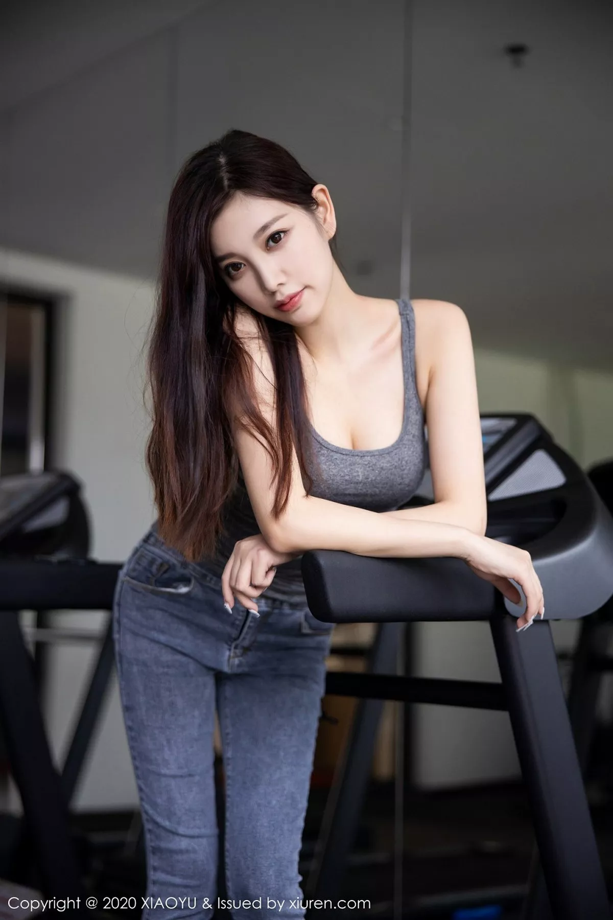 秀人集.com_[XiaoYu画语界]Vol.414_女神杨晨晨sugar清远旅拍私房脱紧身牛仔裤秀完美身材诱惑写真63P