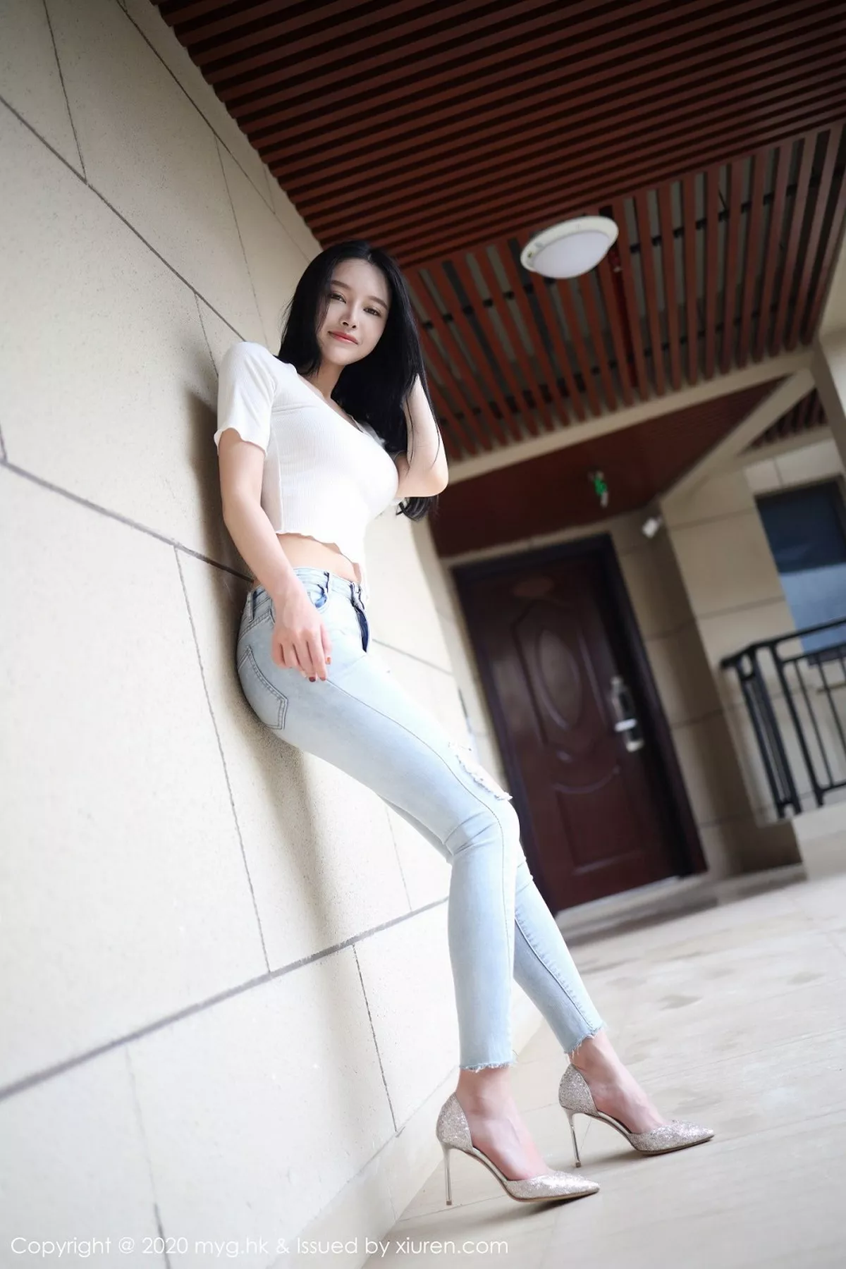 秀人集.com_[MyGirl美媛馆]Vol.459_女神唐琪儿私房破烂紧身牛仔裤半脱露翘臀撩人诱惑写真72P