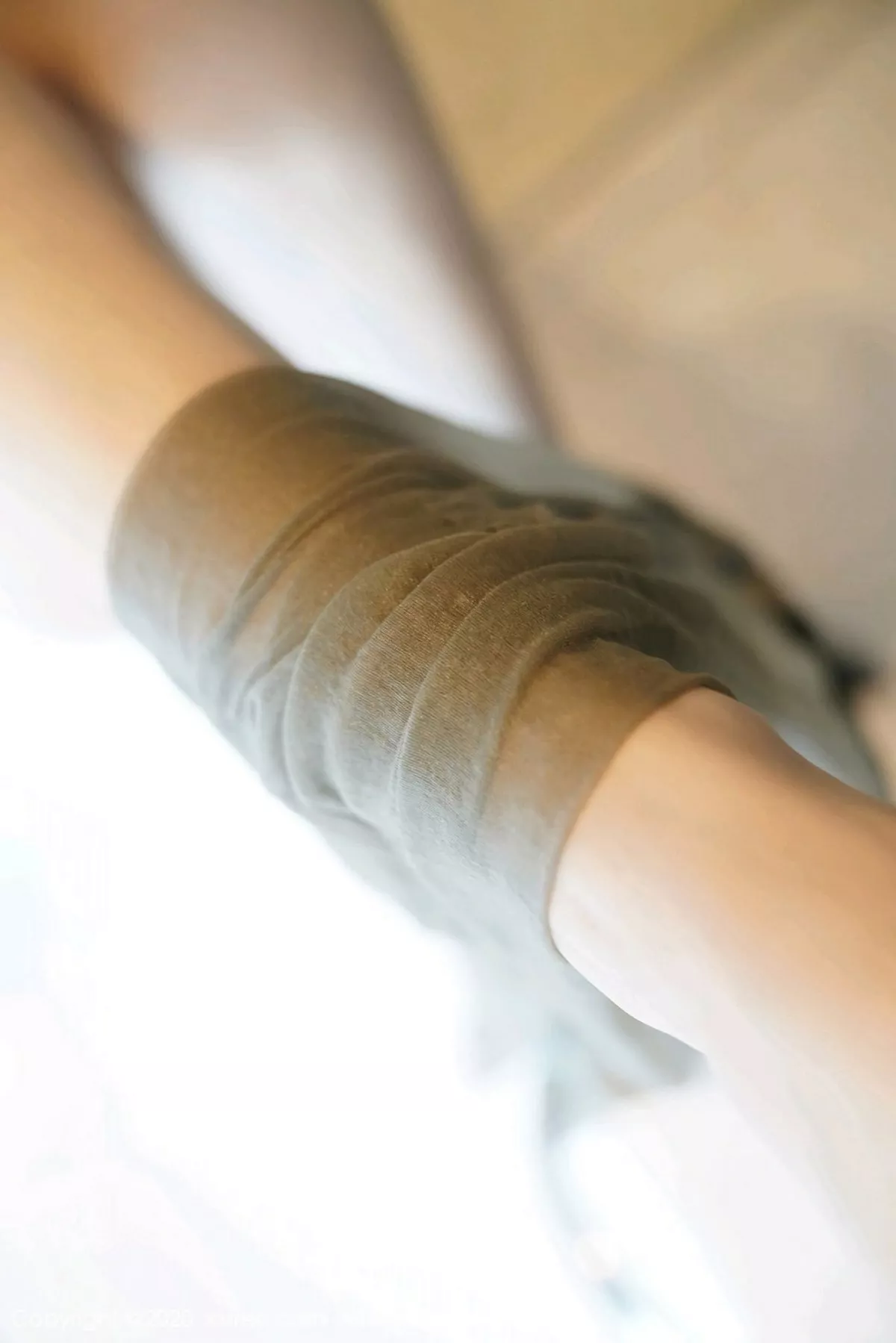 秀人集.com_[XiuRen秀人网]No.2816_嫩模小蛮妖Yummy职场白衬衫OL主题半脱肉丝裤袜秀翘臀诱惑写真80P