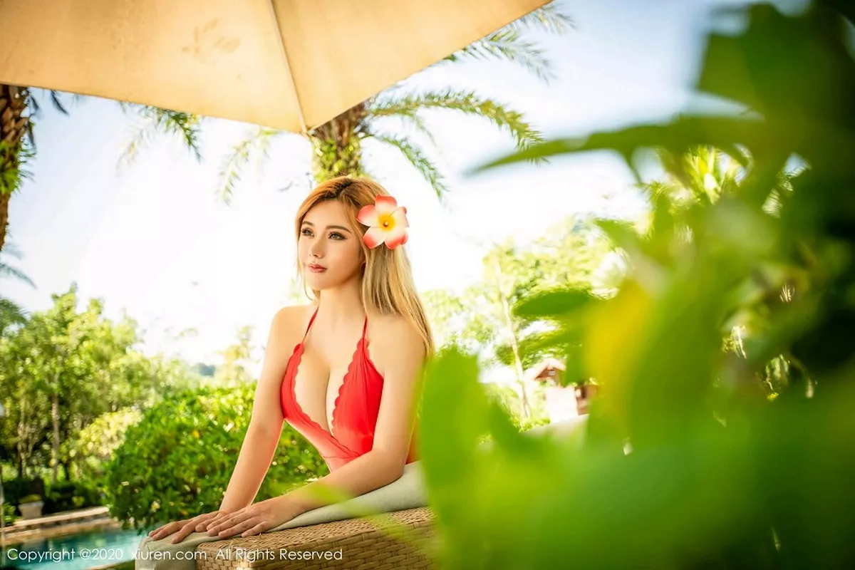 秀人集.com_[XiuRen秀人网]No.2830_嫩模李小米泳池比基尼系列秀丰满身材傲人豪乳撩人诱惑写真45P