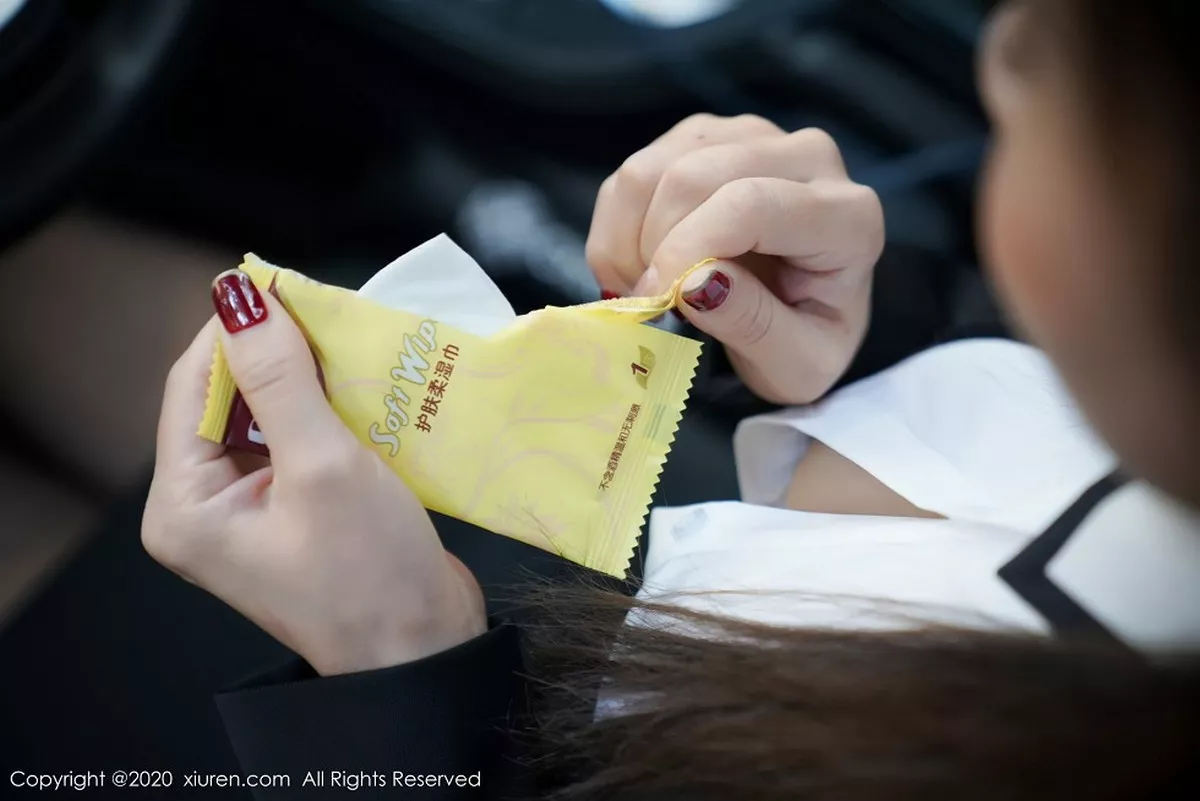 秀人集.com_[XiuRen秀人网]No.2836_嫩模Lucky沈欢欣性感姐妹花魅惑车拍+酒店私房互撩写真合集86P