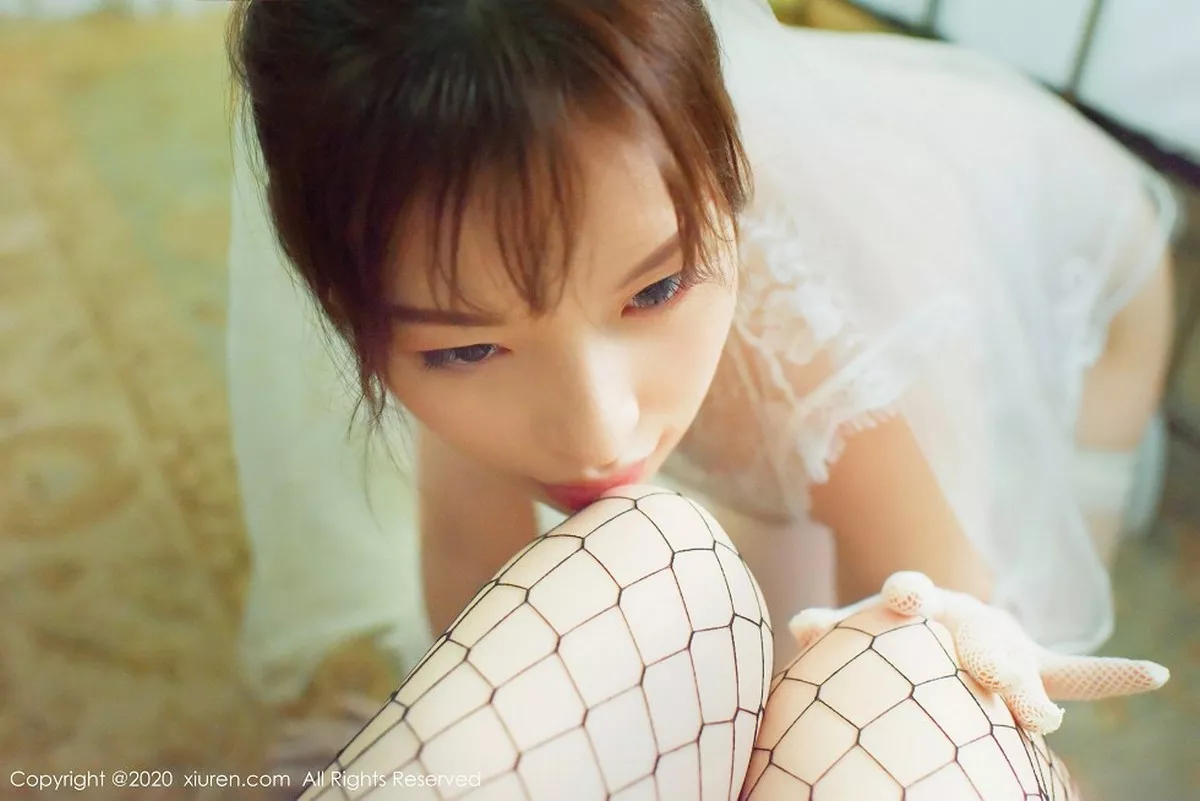 秀人集.com_[XiuRen秀人网]No.2848_嫩模范京宜私房洞房花烛夜主题白色蕾丝内衣透视秀惹火身材写真64P