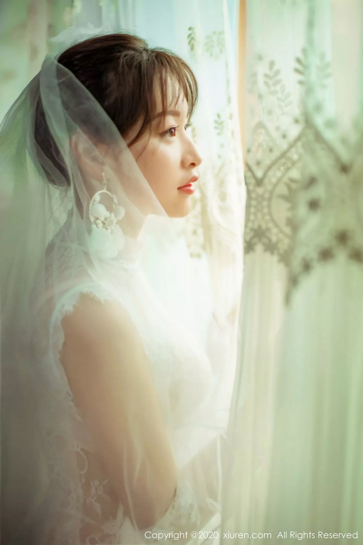 秀人集.com_[XiuRen秀人网]No.2848_嫩模范京宜私房洞房花烛夜主题白色蕾丝内衣透视秀惹火身材写真64P