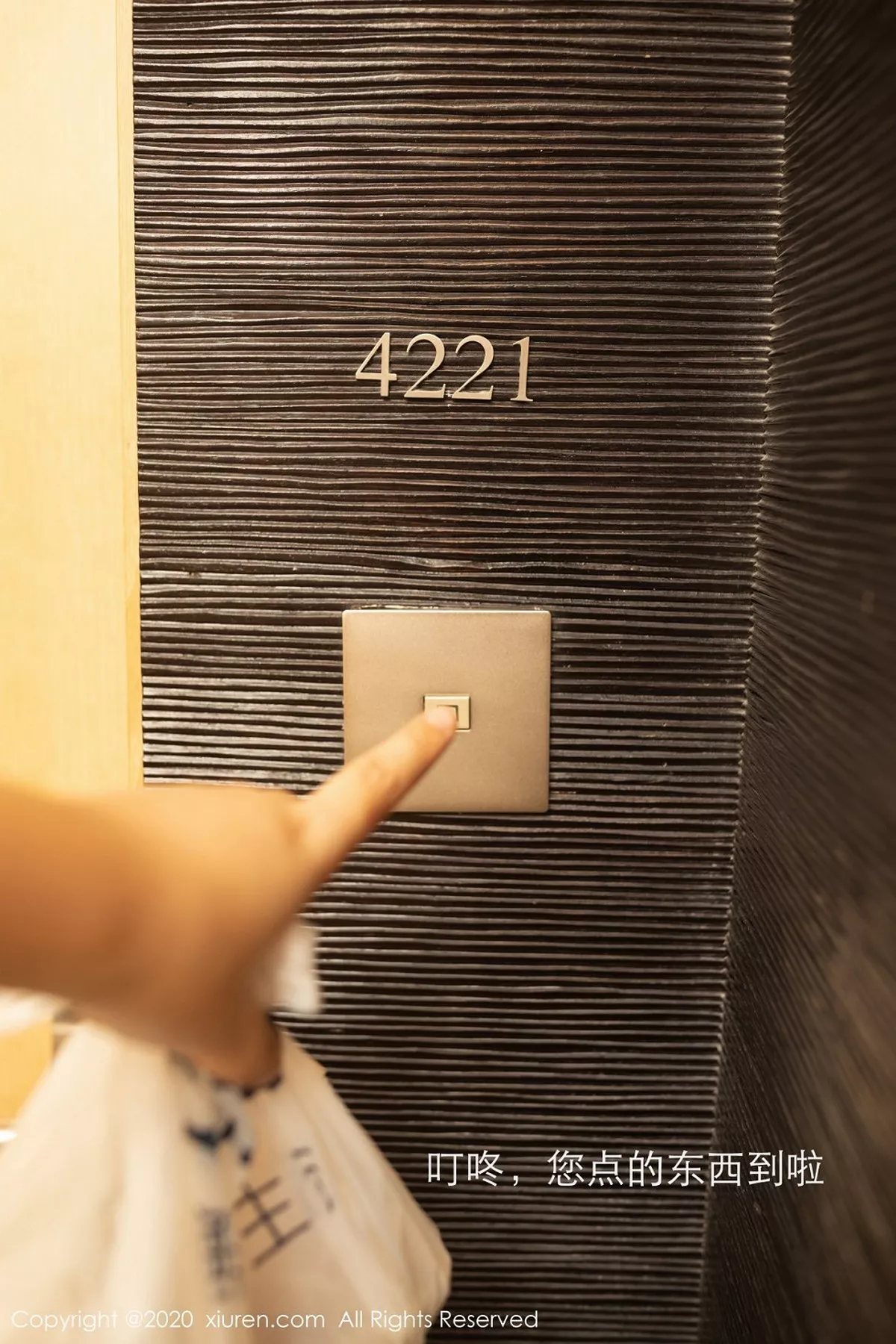 秀人集.com_[XiuRen秀人网]No.2860_嫩模陈小喵上门维修主题私房性感白衬衣配超薄肉丝裤袜诱惑写真80P