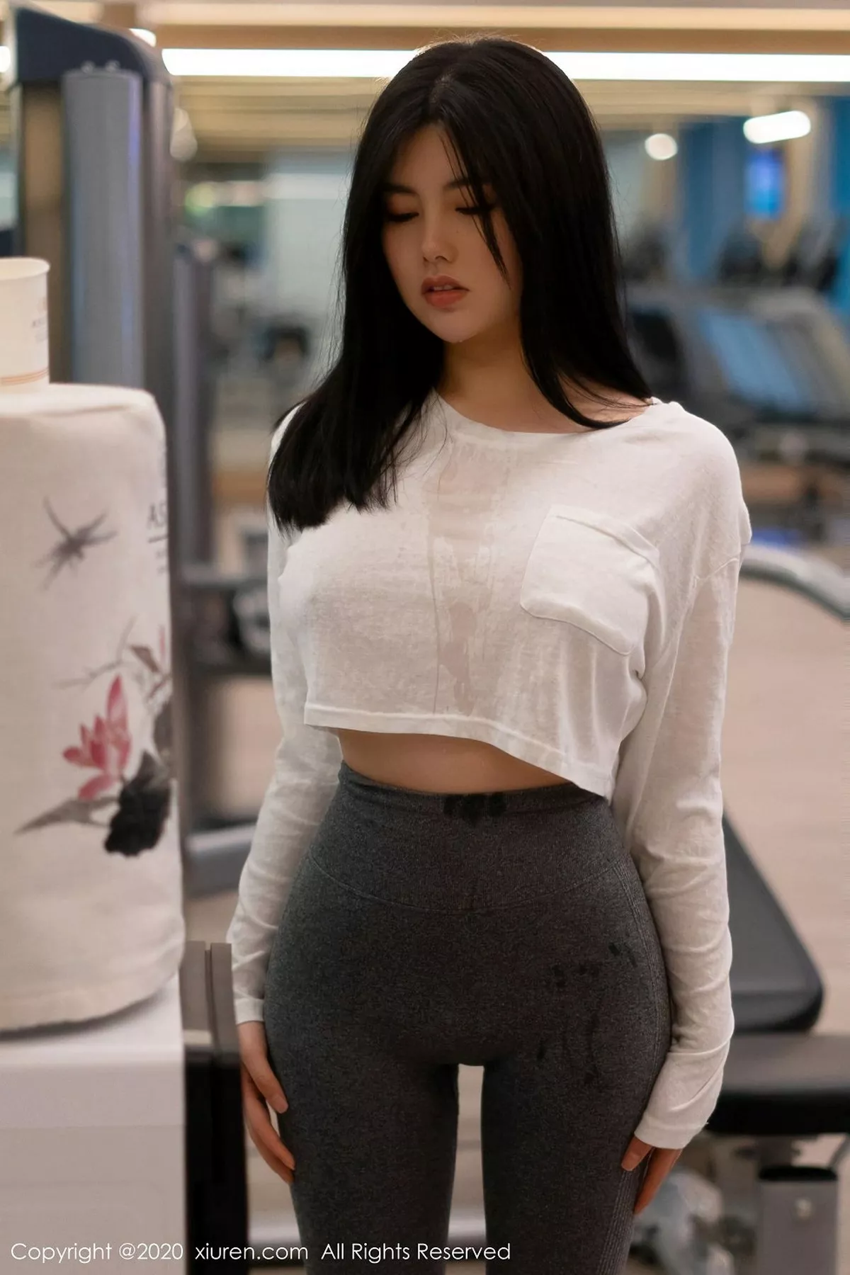 秀人集.com_[XiuRen秀人网]No.2863_女神娜露Selena健身房性感紧身衣秀凹凸身材丰乳肥臀诱惑写真50P