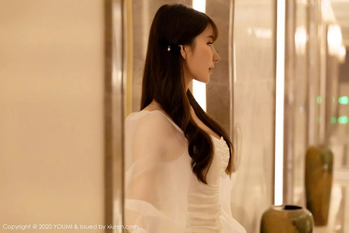秀人集.com_[YouMi尤蜜荟]Vol.570_女神周于希Sandy洁白轻透服饰半脱秀豪乳翘臀撩人诱惑写真58P