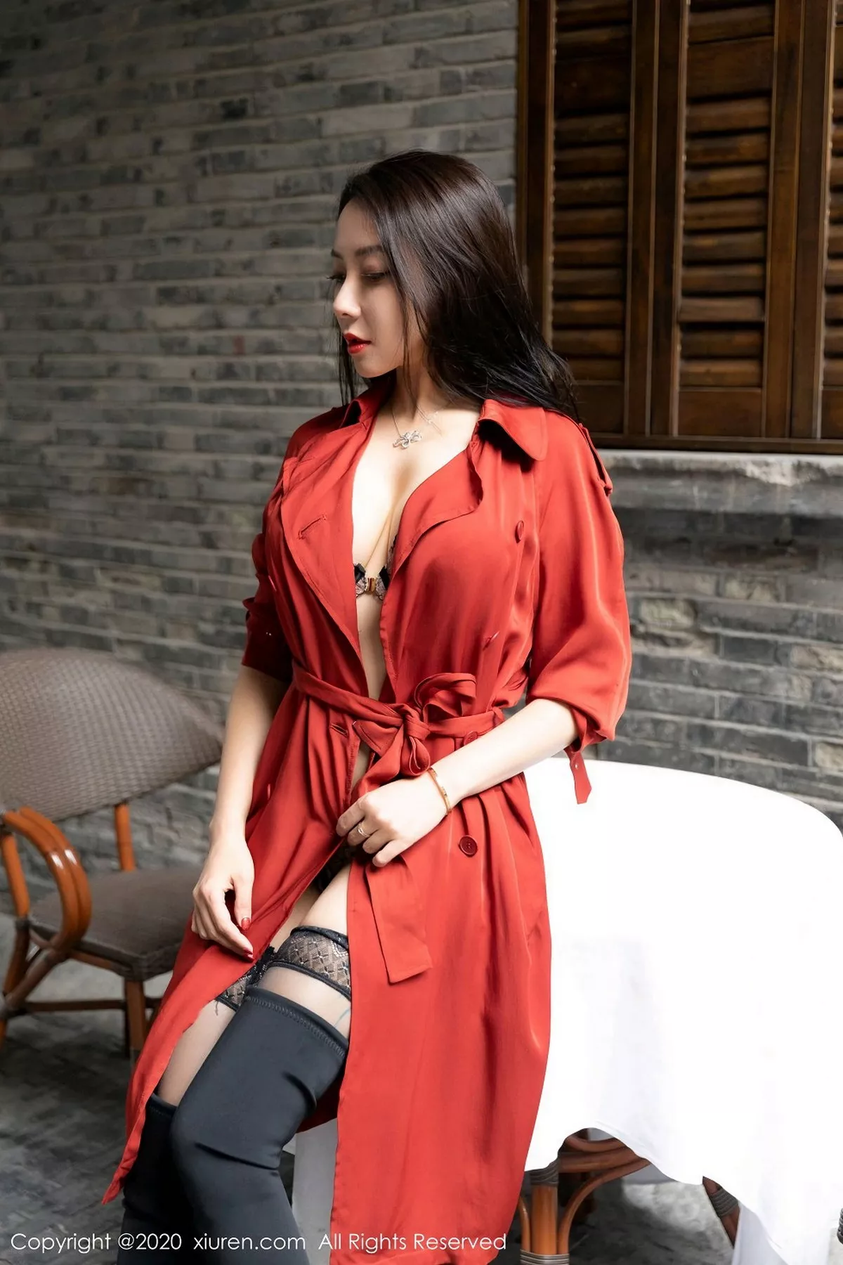 秀人集.com_[XiuRen秀人网]No.2780_御姐果儿Victoria猩红飒爽皮衣下精致镂空内衣撩人诱惑写真53P