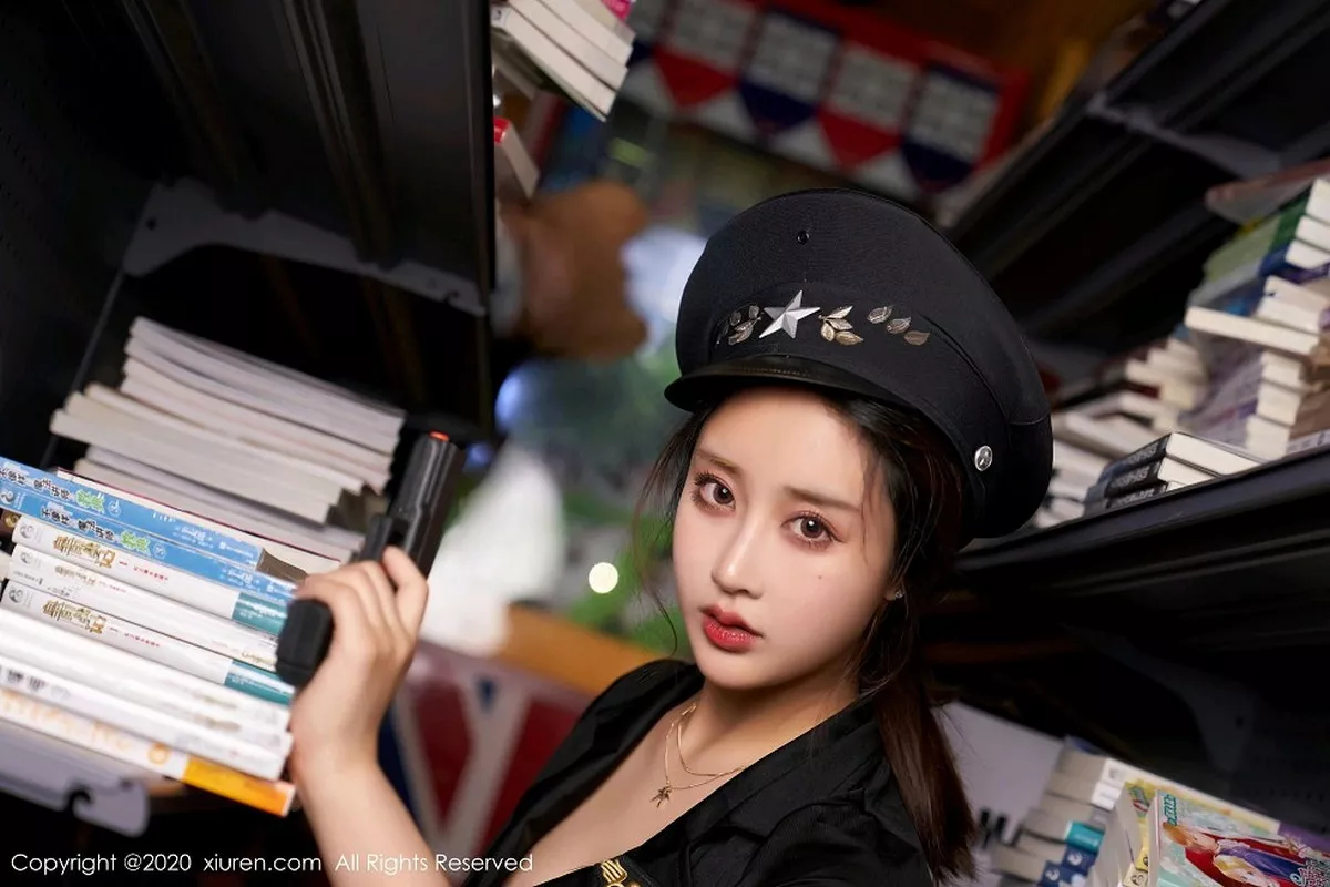 秀人集.com_[XiuRen秀人网]No.2782_嫩模林子欣Freya心愿旅拍女特务剧情性感服饰配黑丝袜诱惑写真47P