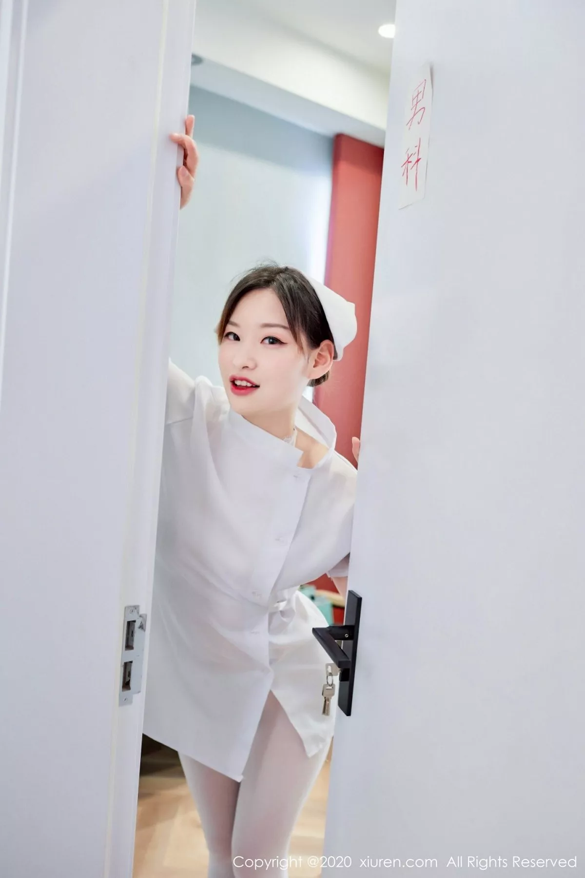 秀人集.com_[XiuRen秀人网]No.2789_嫩模范京宜生活体验超薄无内白丝裤袜秀惹火身材撩人诱惑写真45P