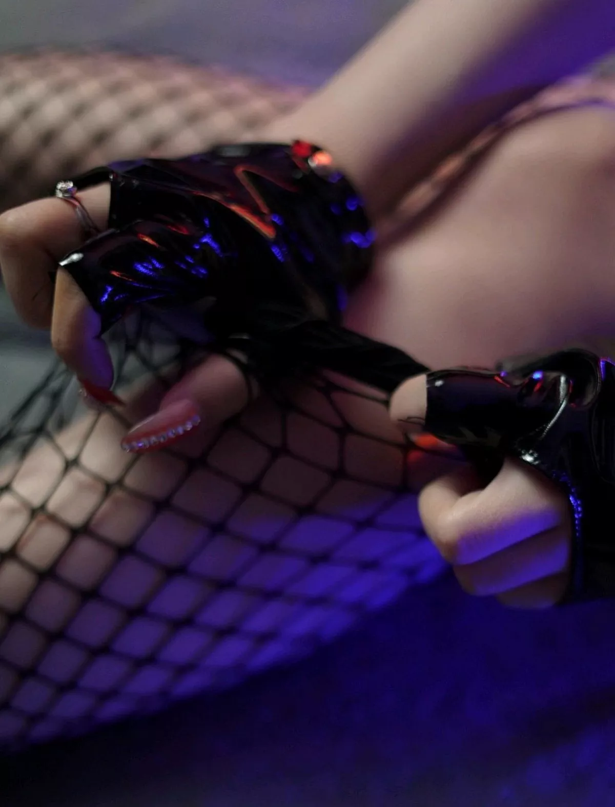 秀人集.com_[XiuRen秀人网]No.2802_嫩模小波多黑白变换警花魅惑制服私房撩人意语秀翘臀诱惑写真36P