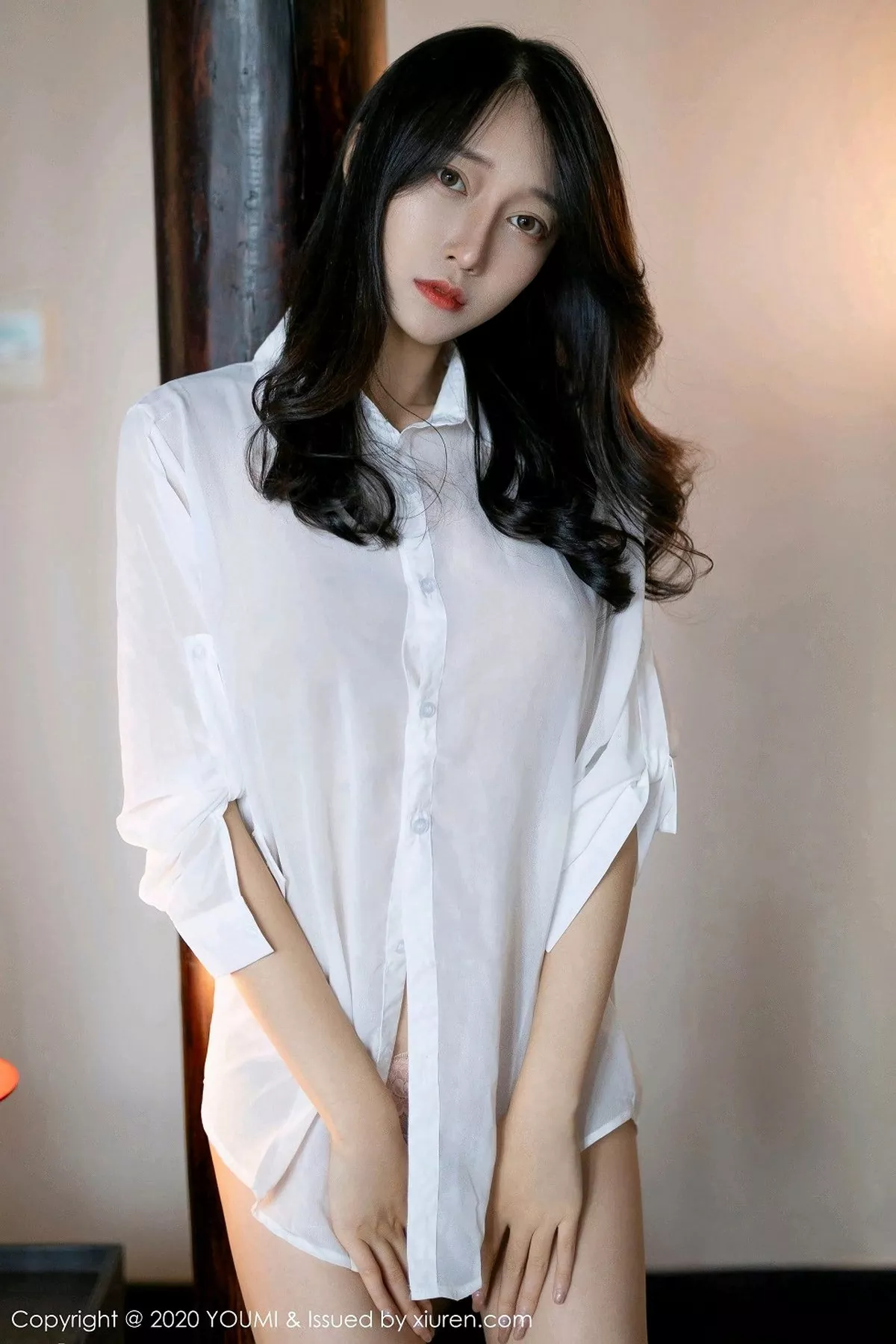 秀人集.com_[YouMi尤蜜荟]Vol.560_丽质美人玥儿玥er杭州旅拍薄透白衬衫配蕾丝内裤撩人诱惑写真64P