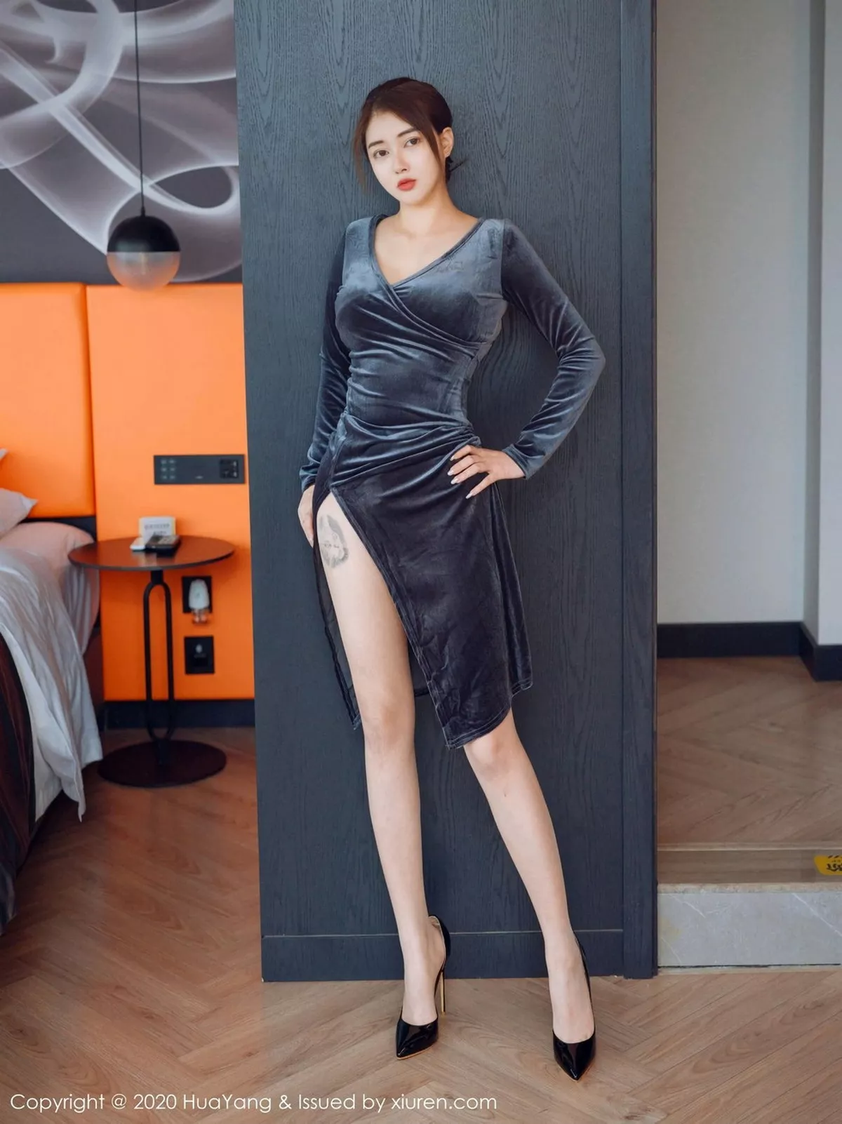 秀人集.com_[HuaYang花漾]Vol.341_嫩模凯竹华丽典雅吊裙半脱露性感内衣肉丝裤袜诱惑写真41P